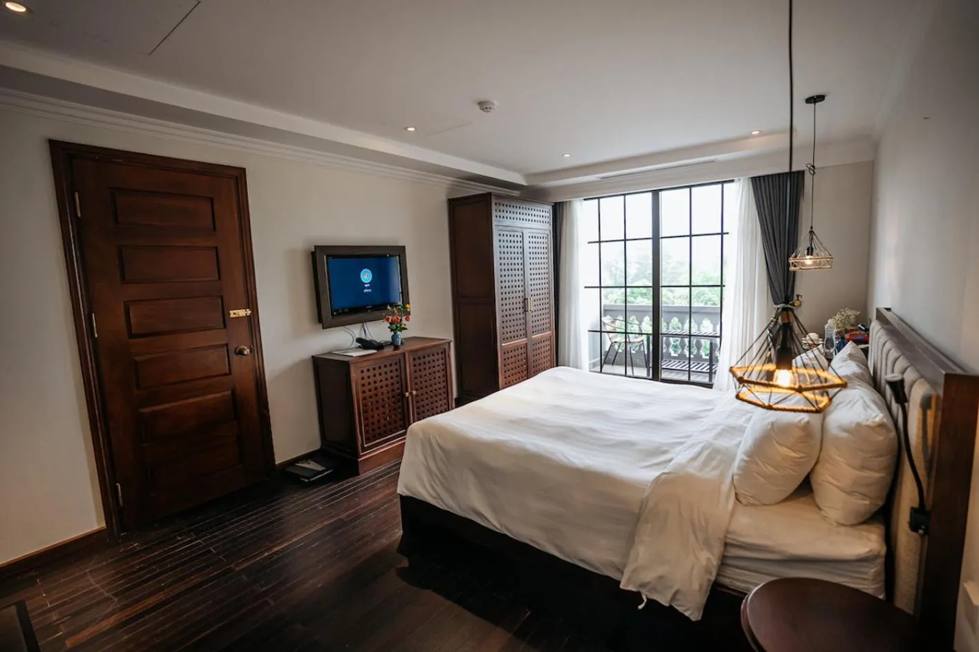 Bed in Paradise Soc Son Resort