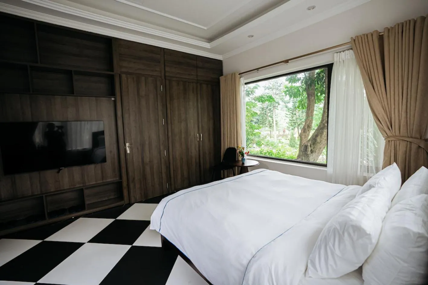 Bed in Paradise Soc Son Resort