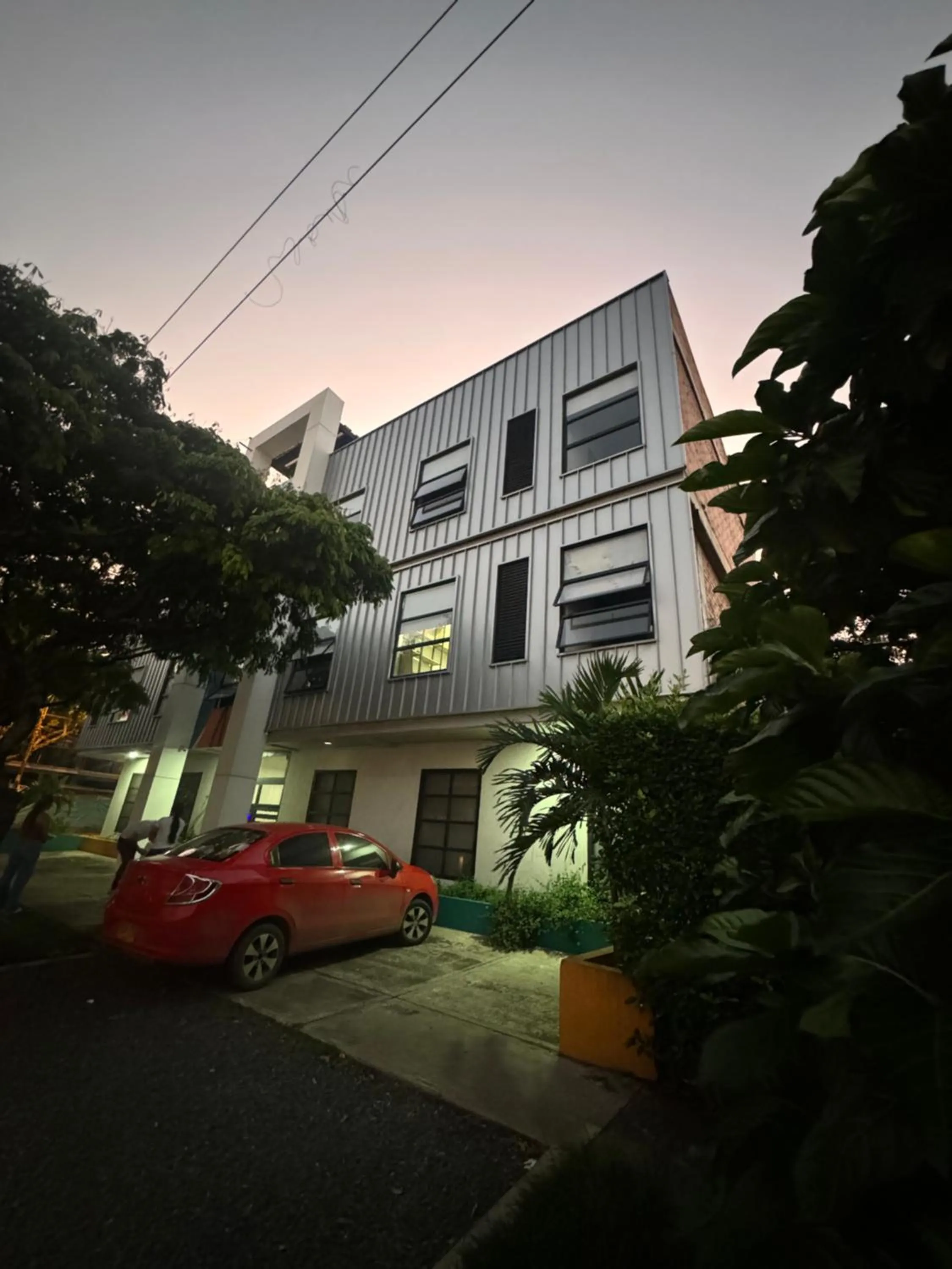 Property building in Hotel Living Box San Fernando