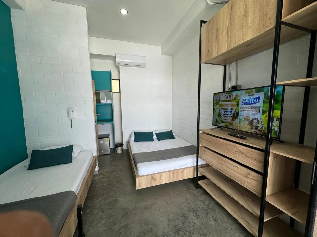 Photo of the whole room, Bed in Hotel Living Box San Fernando