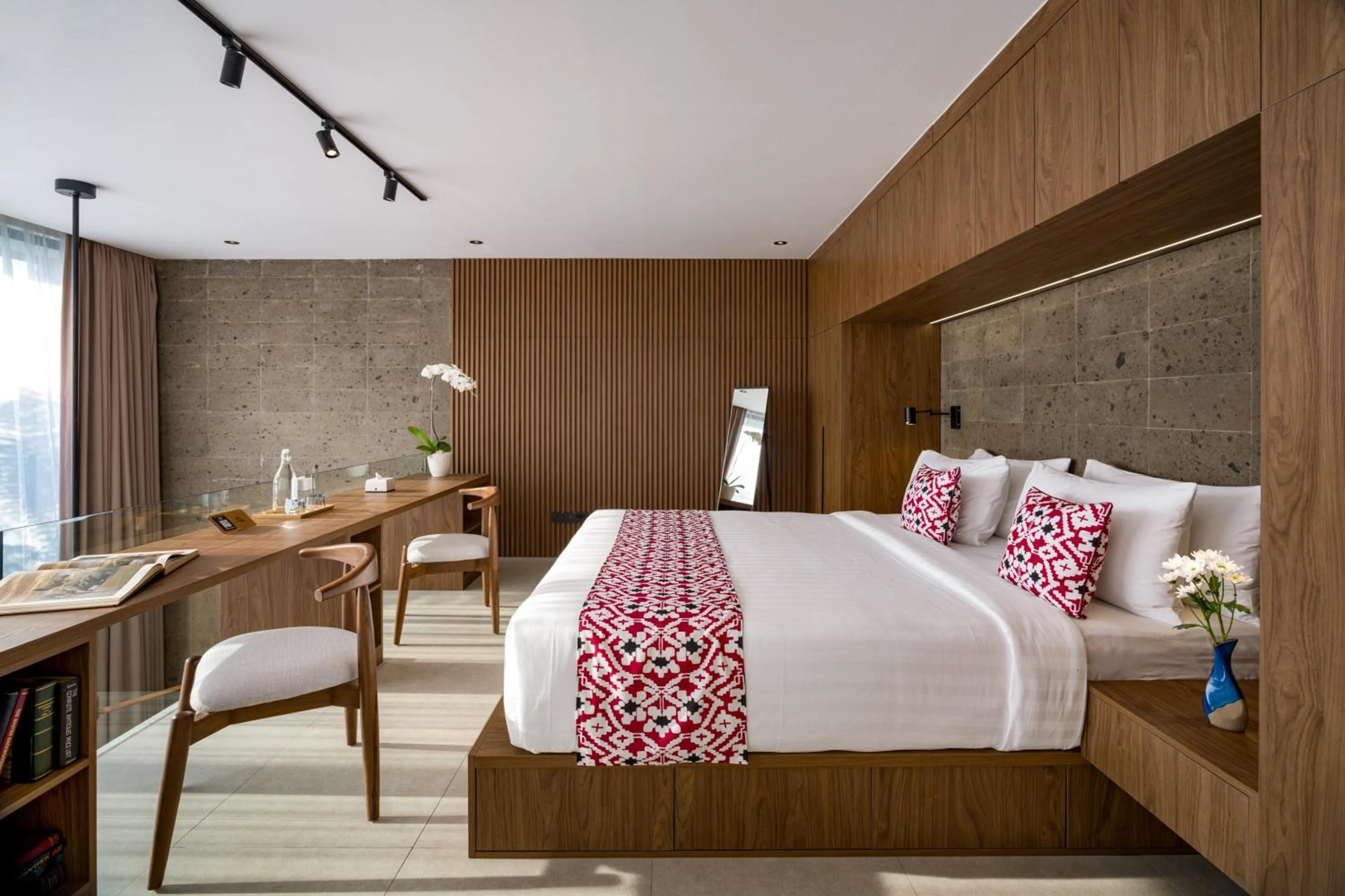 Bed in Umalas Creek Villas - Pool Villa with Shared Sauna & Ice Bath