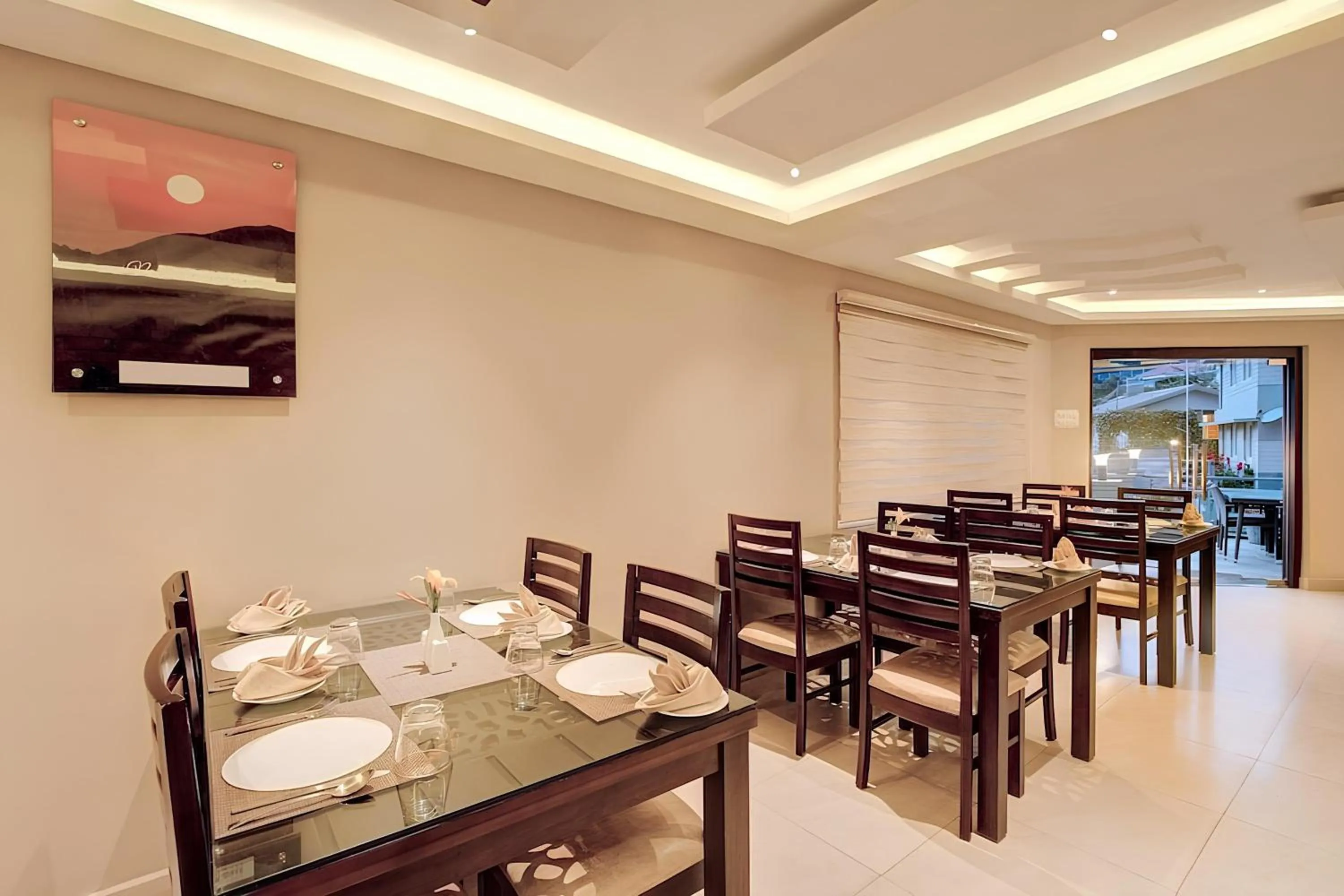 Restaurant/places to eat in Avadale Kodaikanal - Stag Groups Not Allowed