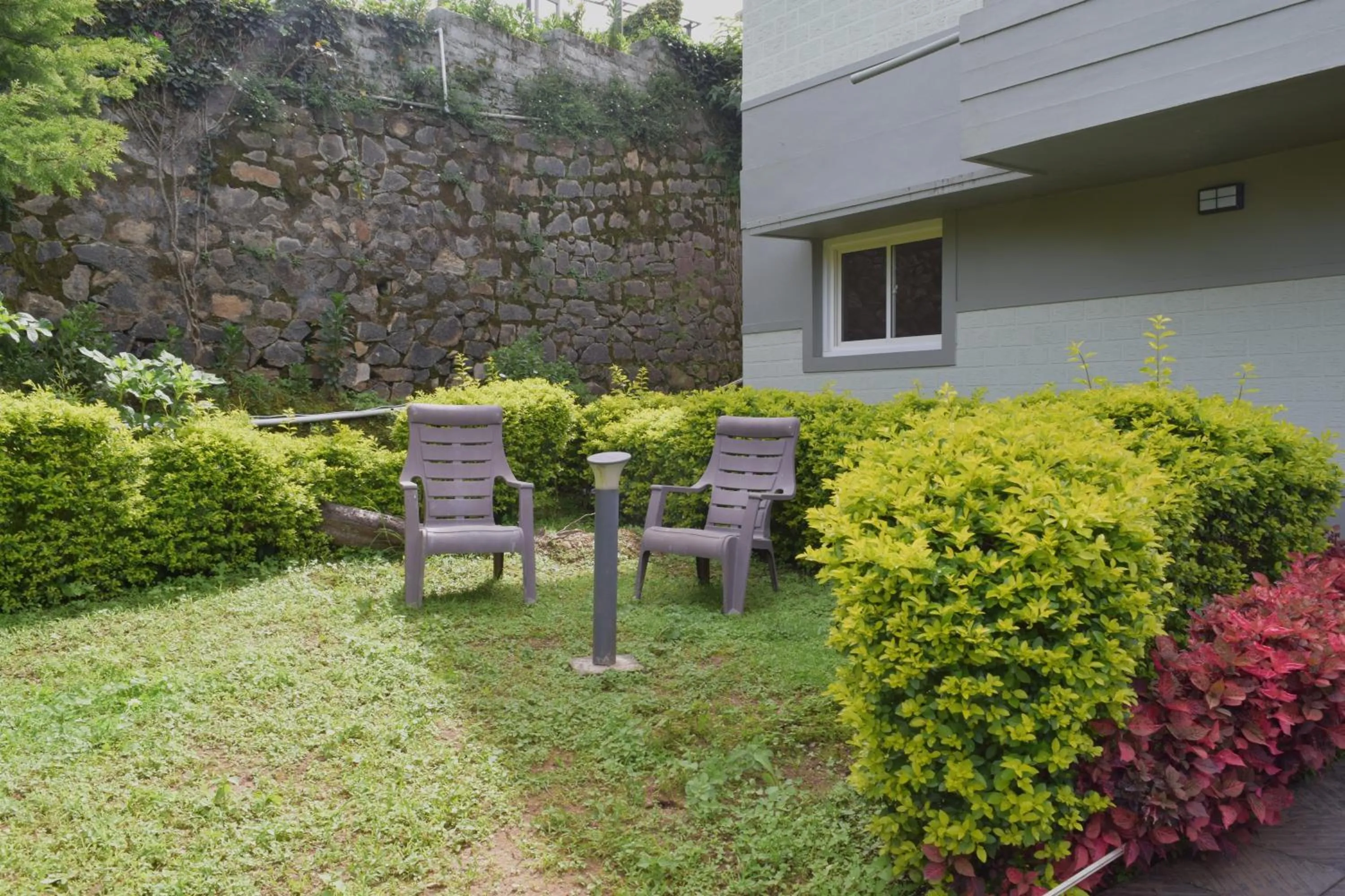 Garden in Avadale Kodaikanal - Stag Groups Not Allowed
