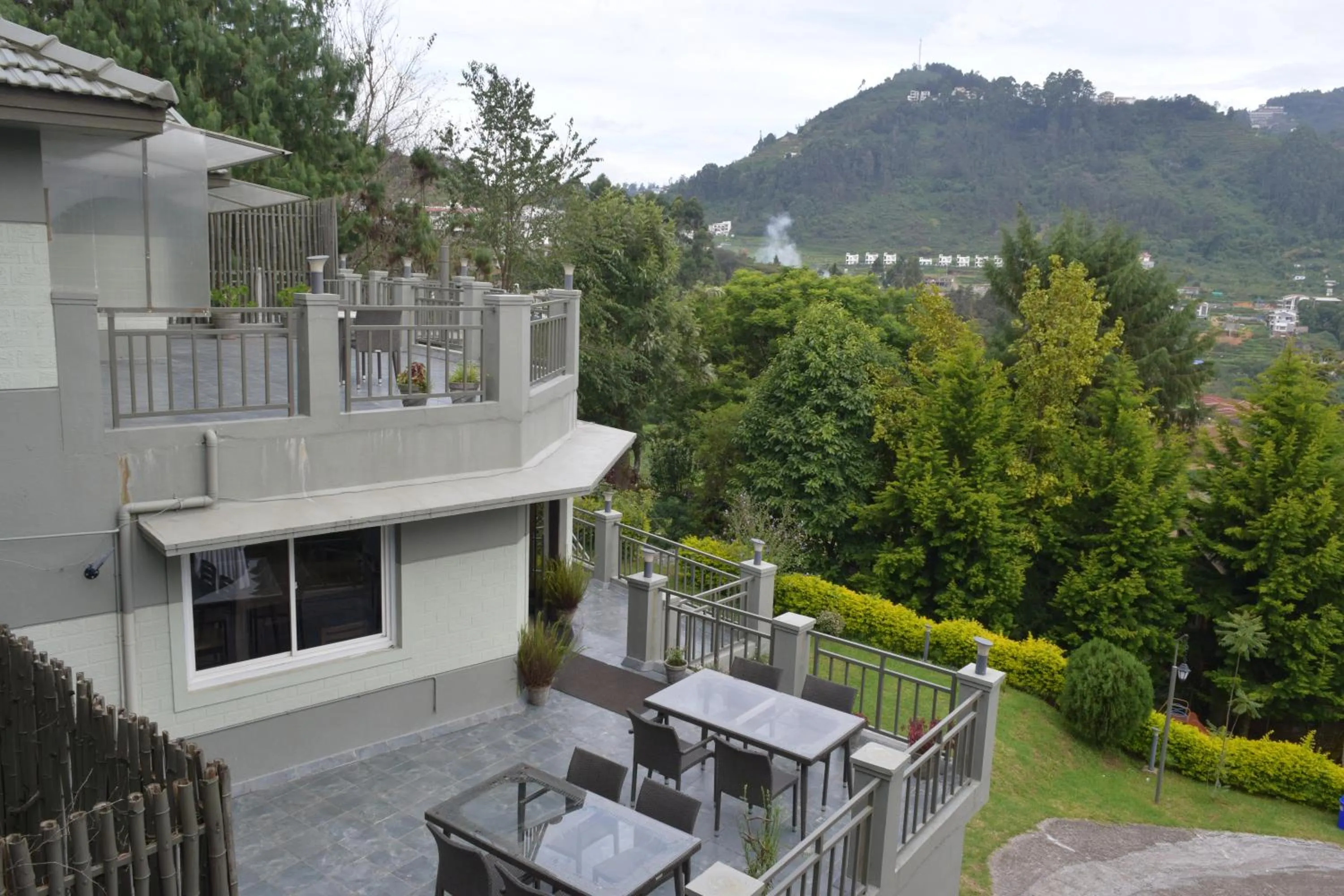 Property building in Avadale Kodaikanal - Stag Groups Not Allowed