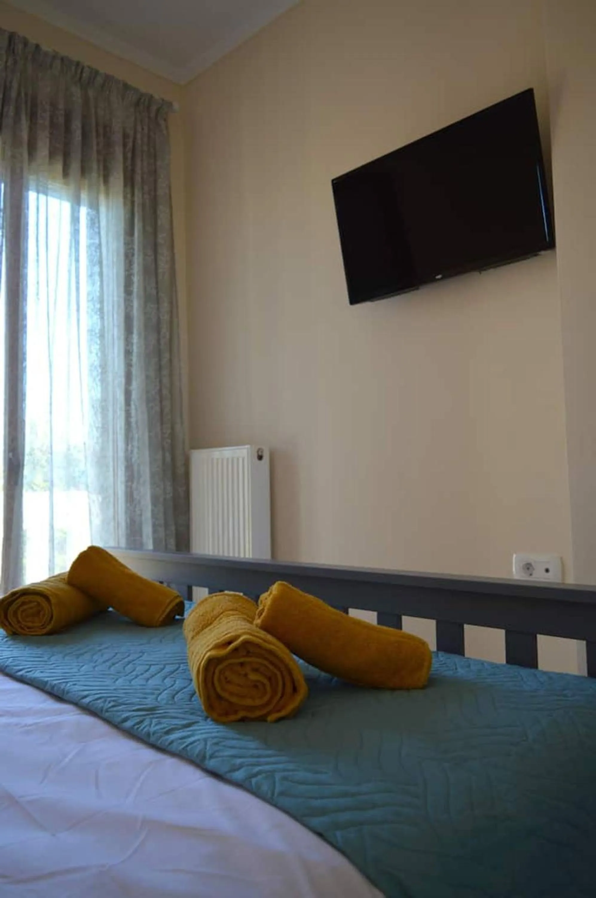 Maleme ocean front serenity