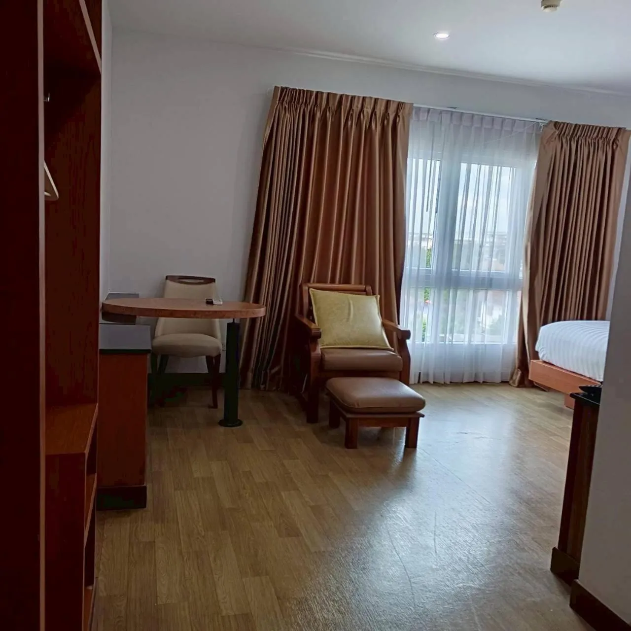 Bed in Cozy Donmueang Hotel