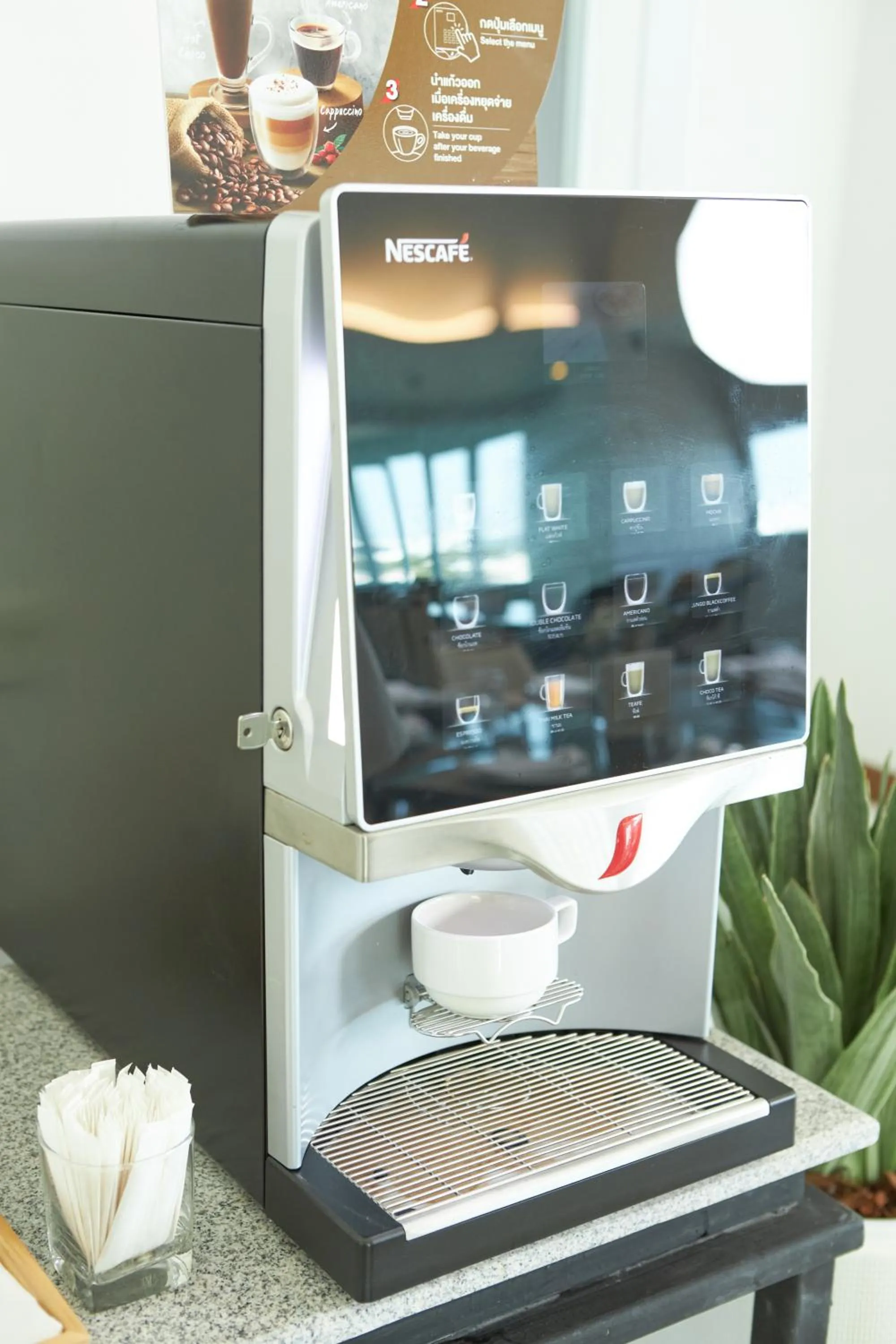 Buffet breakfast in Cozy Donmueang Hotel