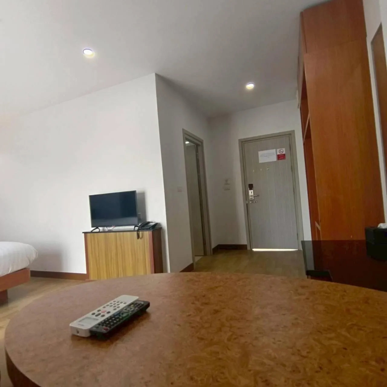 Bed in Cozy Donmueang Hotel