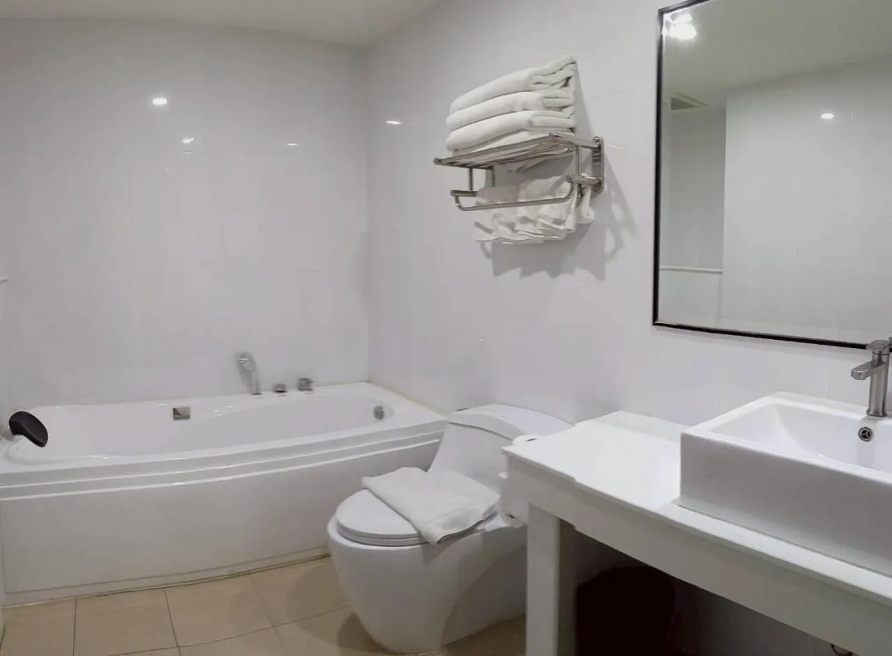 Cozy Donmueang Hotel