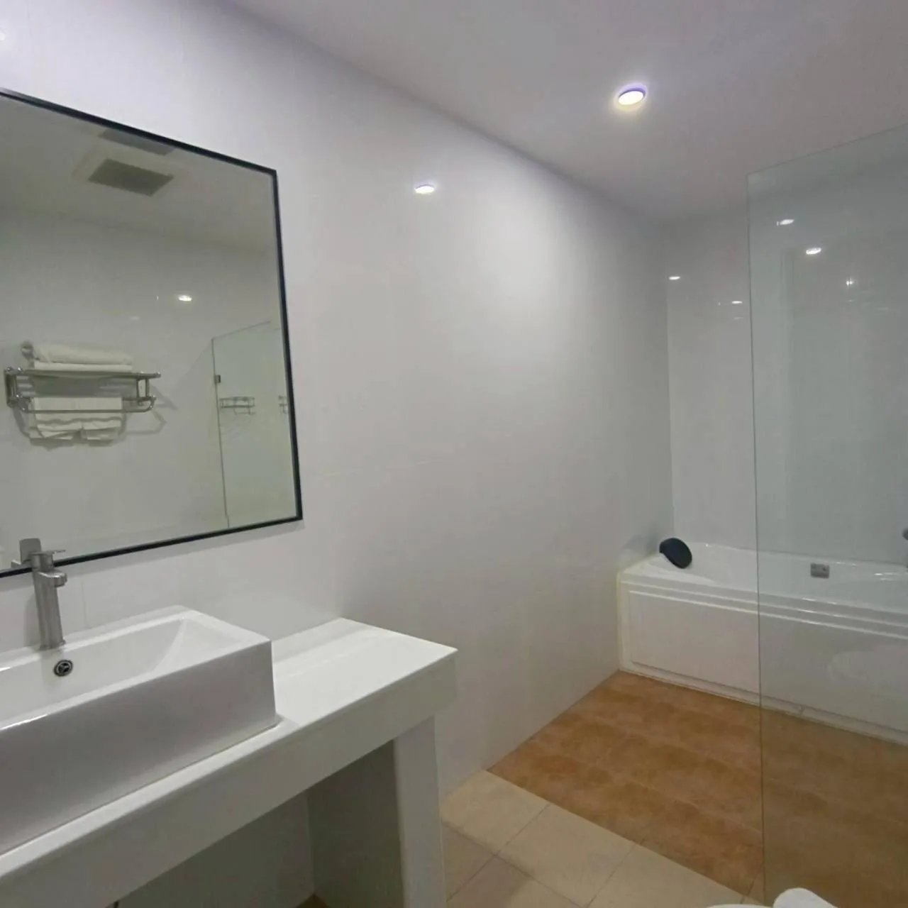 Cozy Donmueang Hotel