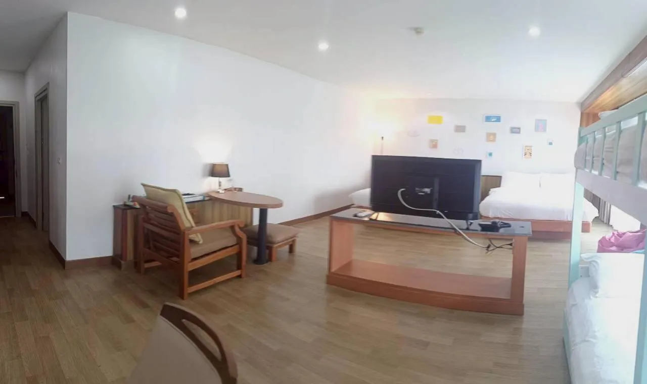 Cozy Donmueang Hotel