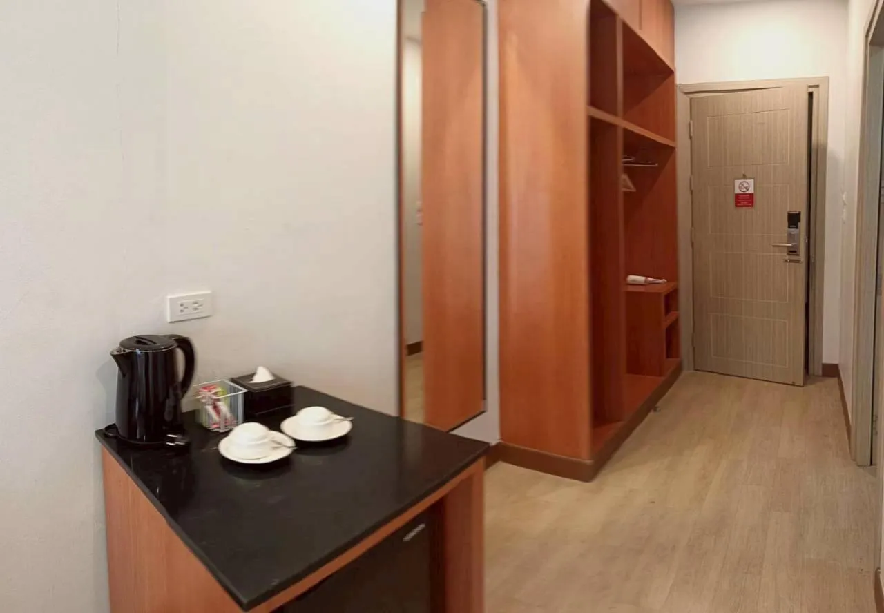 Cozy Donmueang Hotel