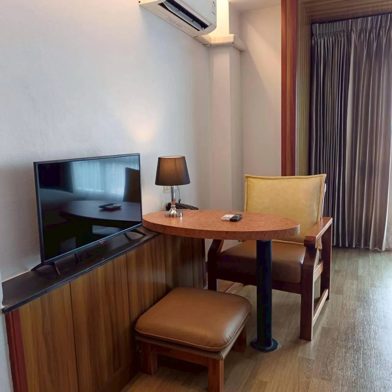 Cozy Donmueang Hotel