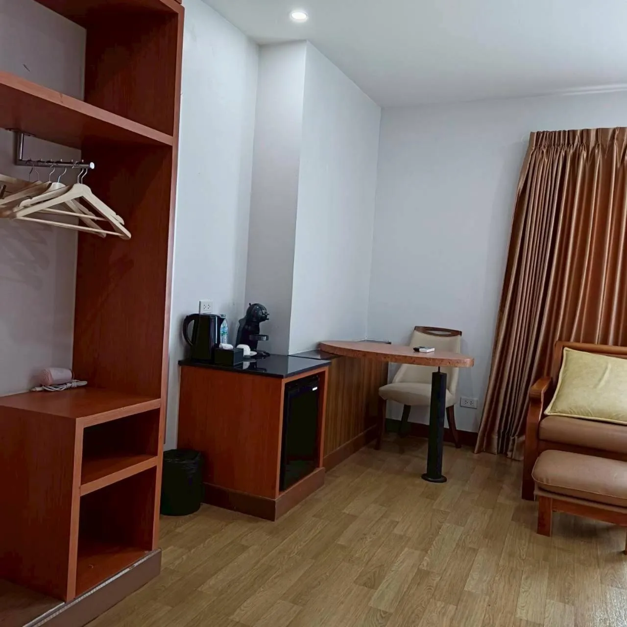 Cozy Donmueang Hotel