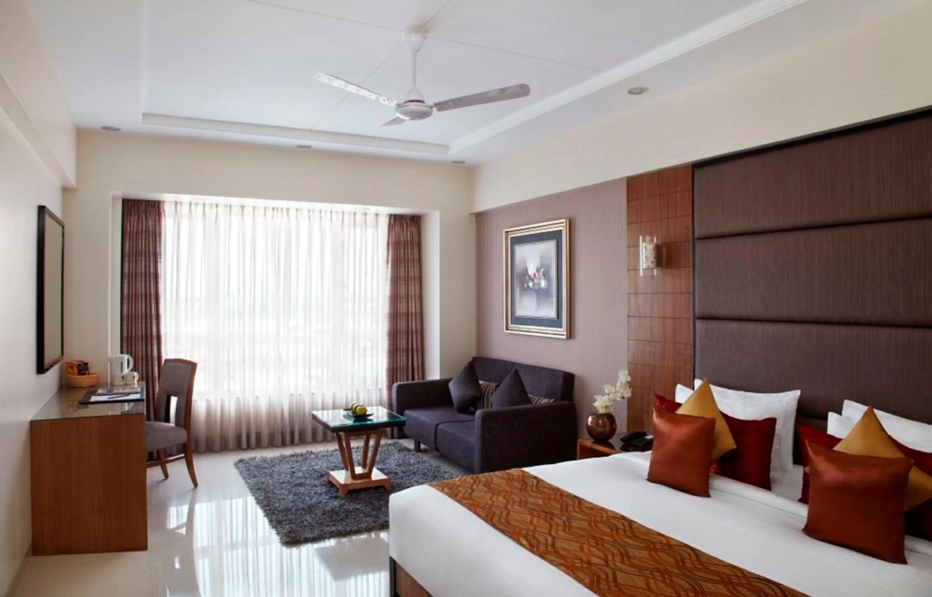 Bedroom in The Radiant Swan