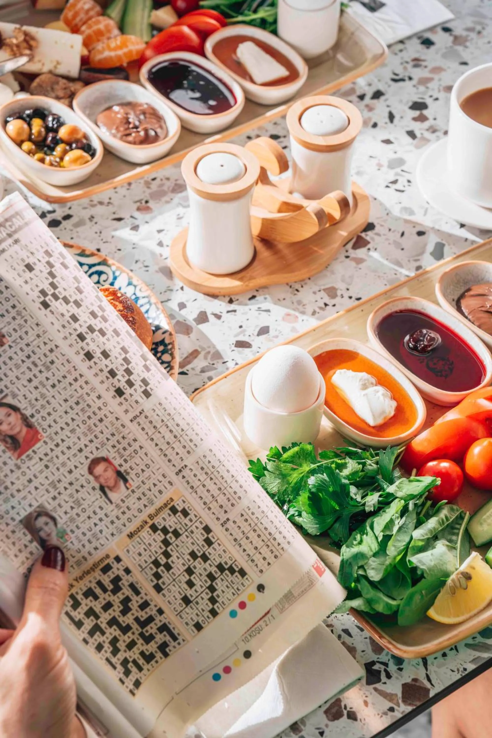 Food and drinks in Lucky Monkey Midi Hotel