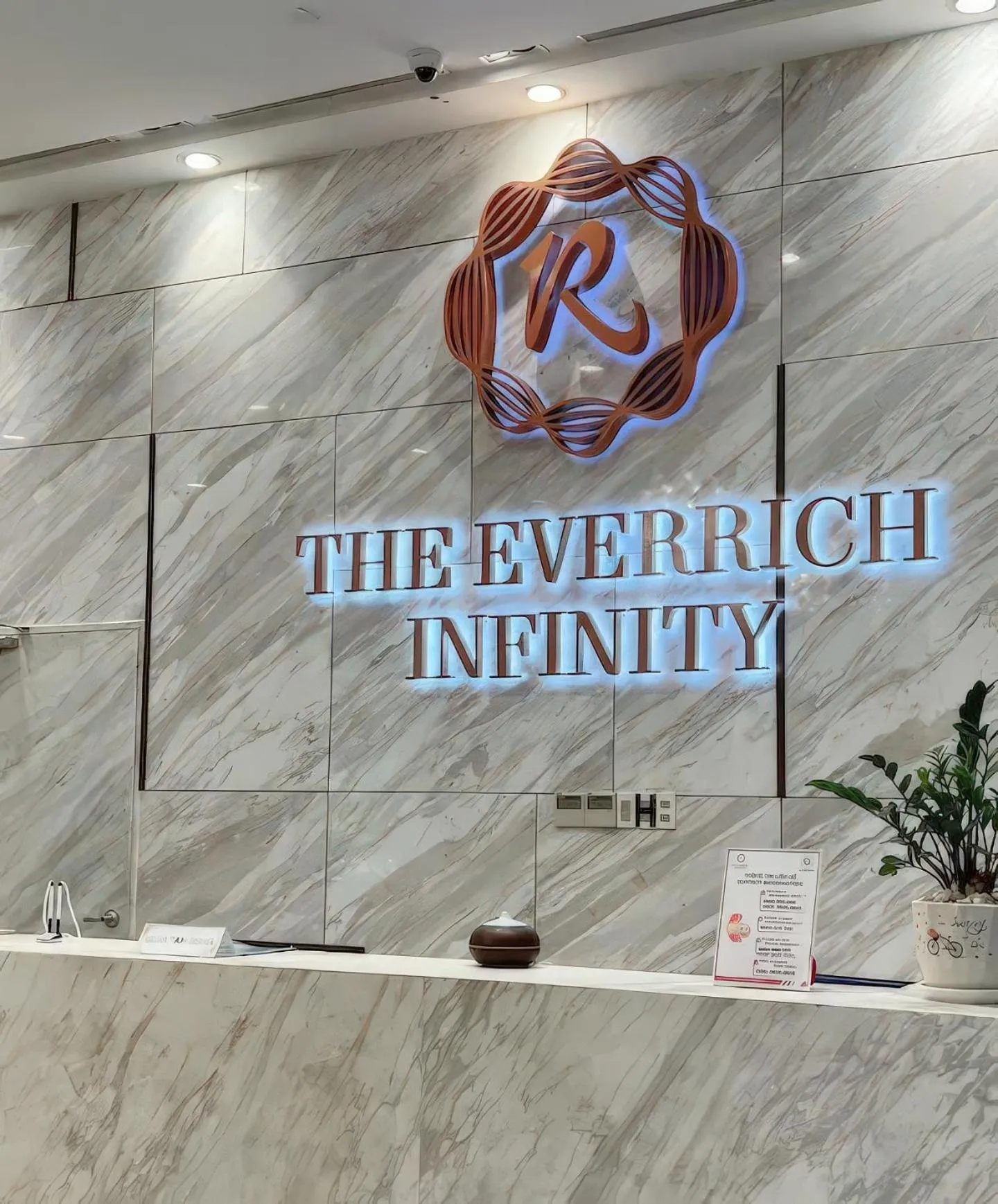 Logo/Certificate/Sign in The Everich Infinity - China Town Apartment