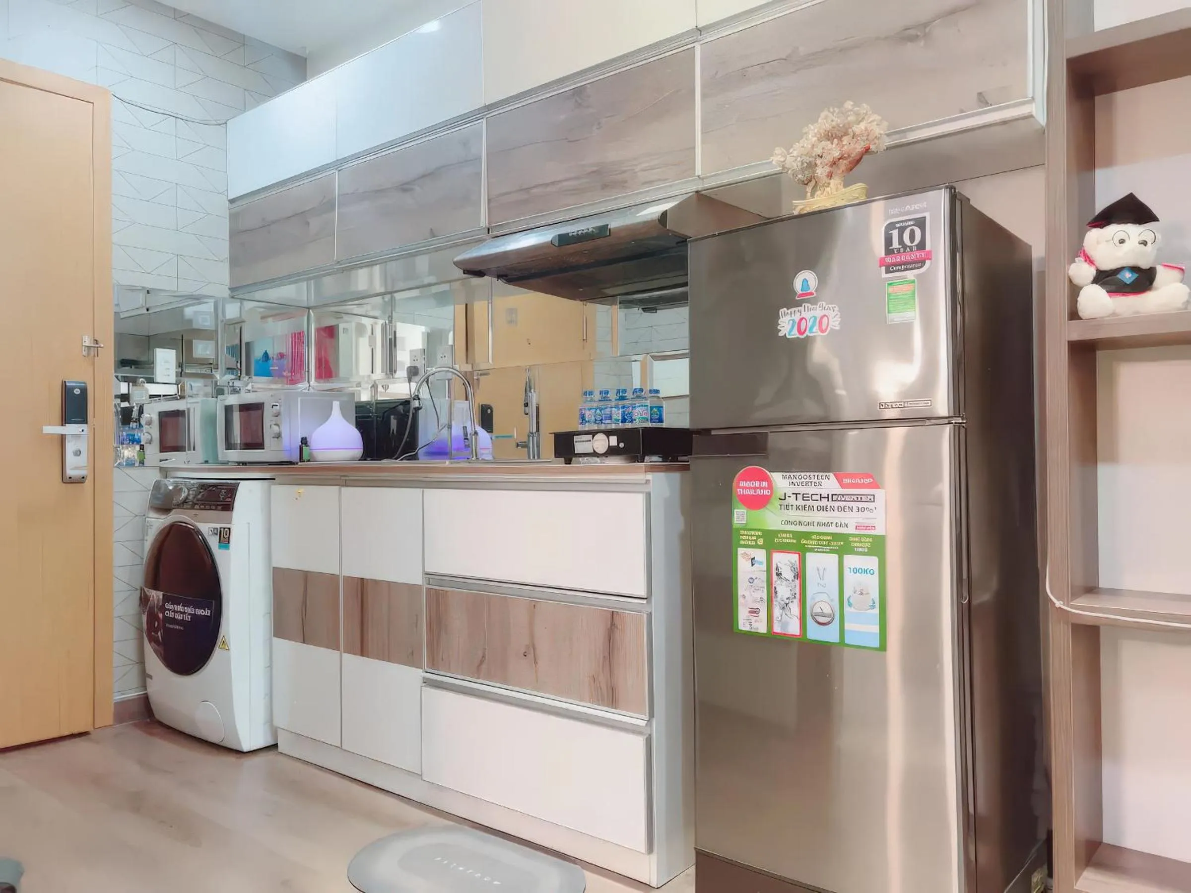 Kitchen or kitchenette in The Everich Infinity - China Town Apartment