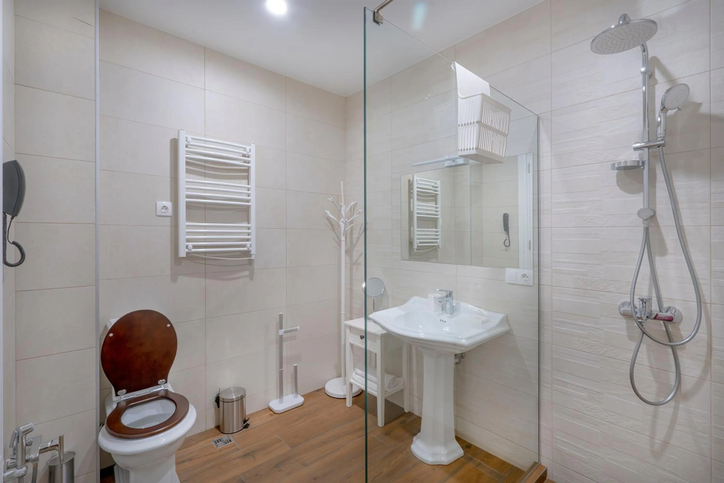 Shower in Iris Hotel