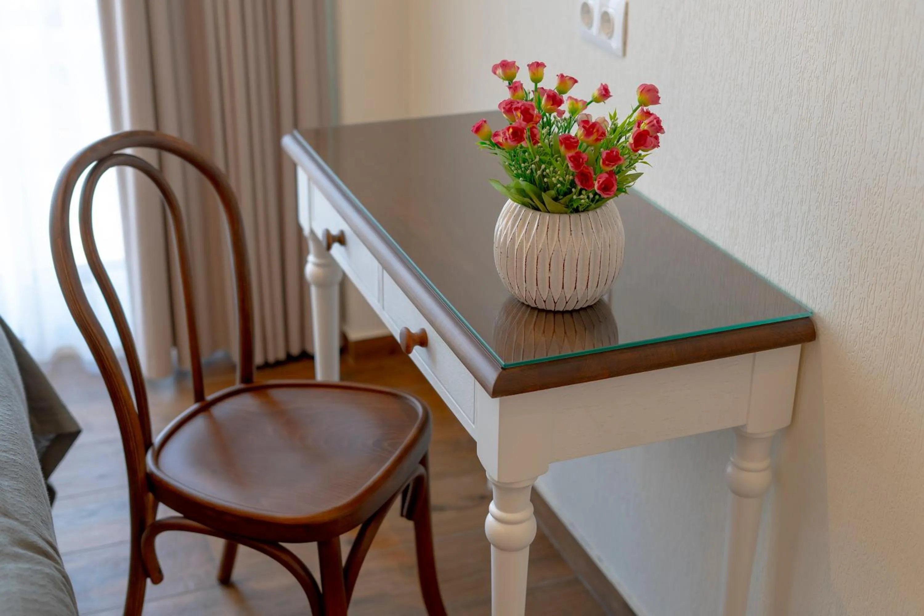 Seating area in Iris Hotel