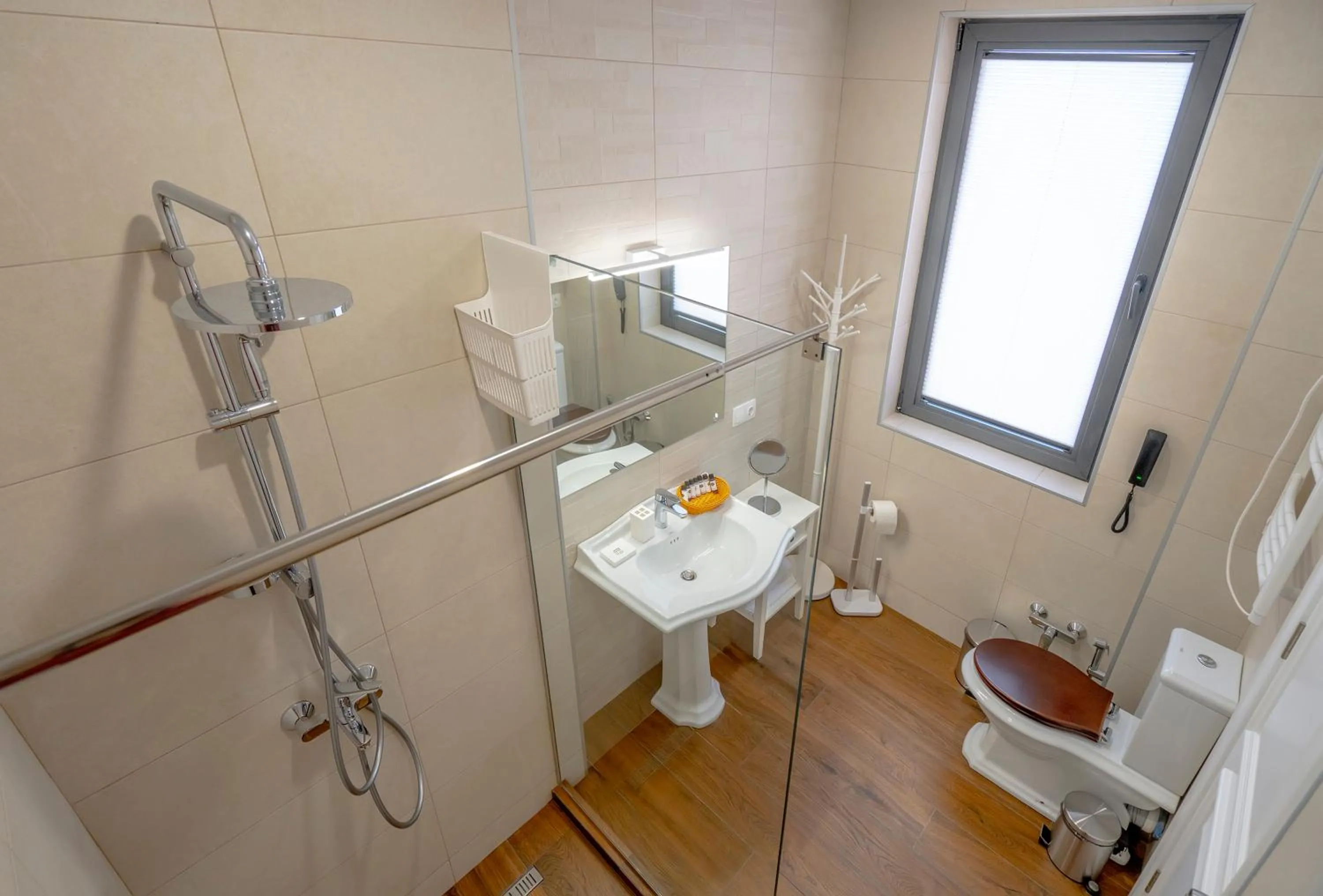 Shower in Iris Hotel