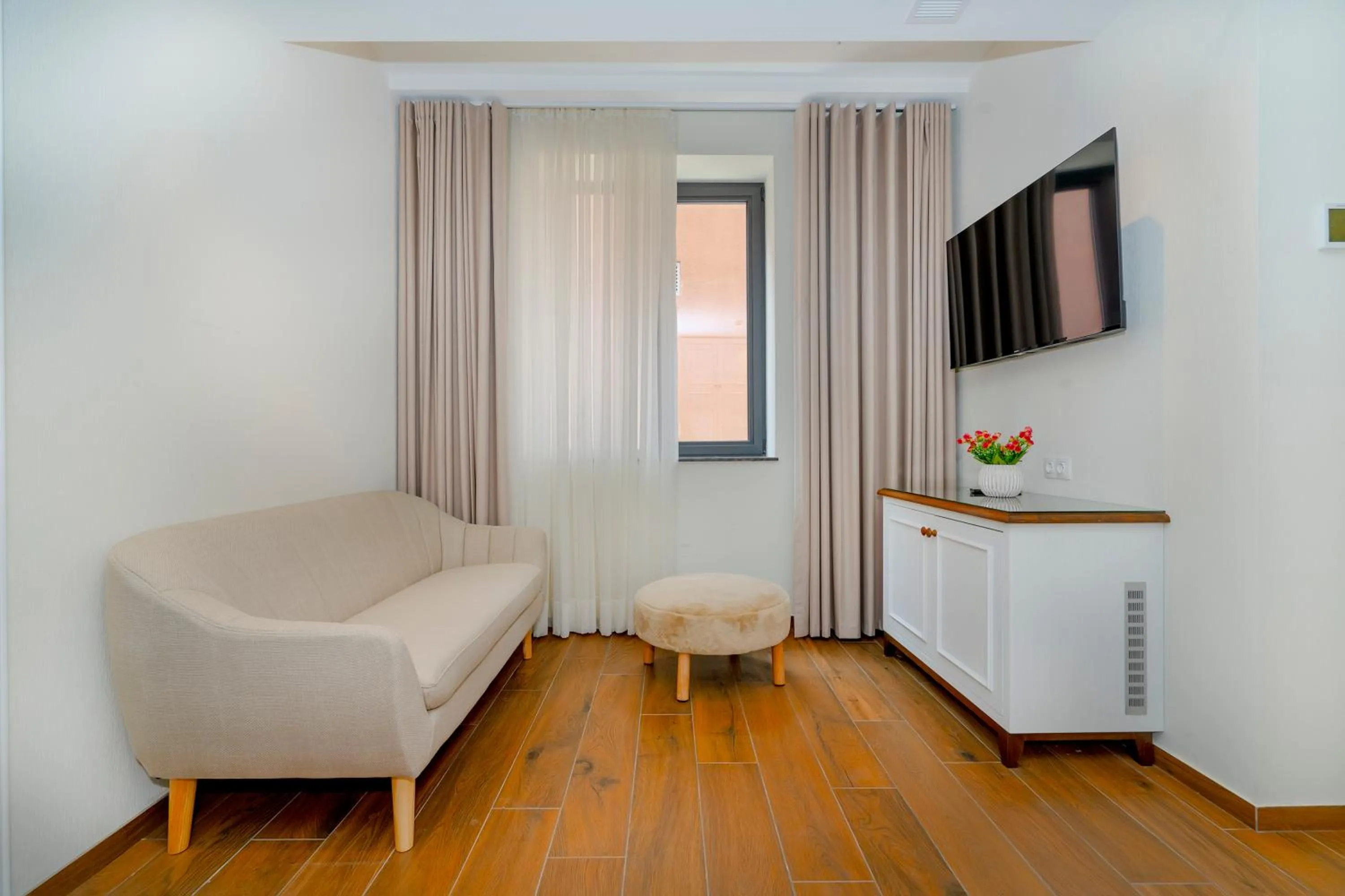 TV and multimedia in Iris Hotel