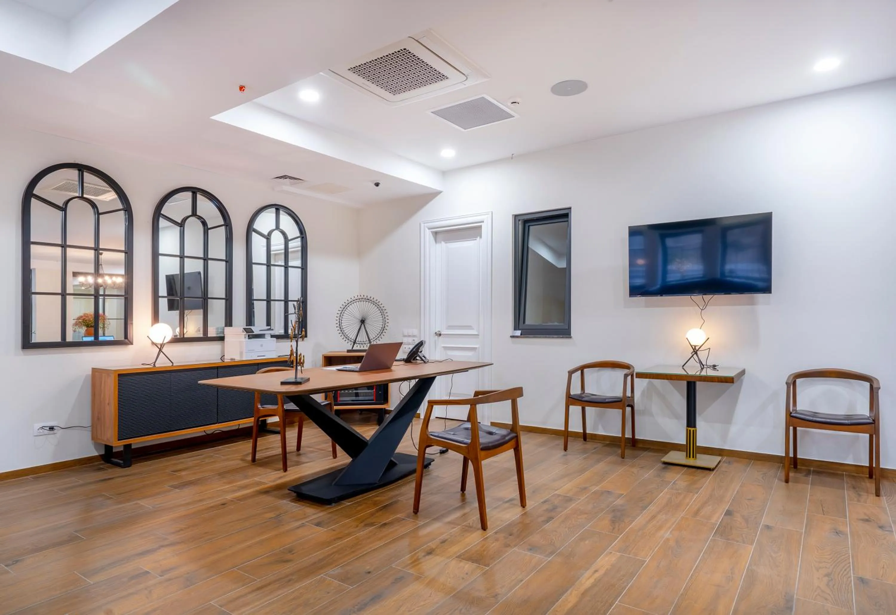 TV and multimedia in Iris Hotel