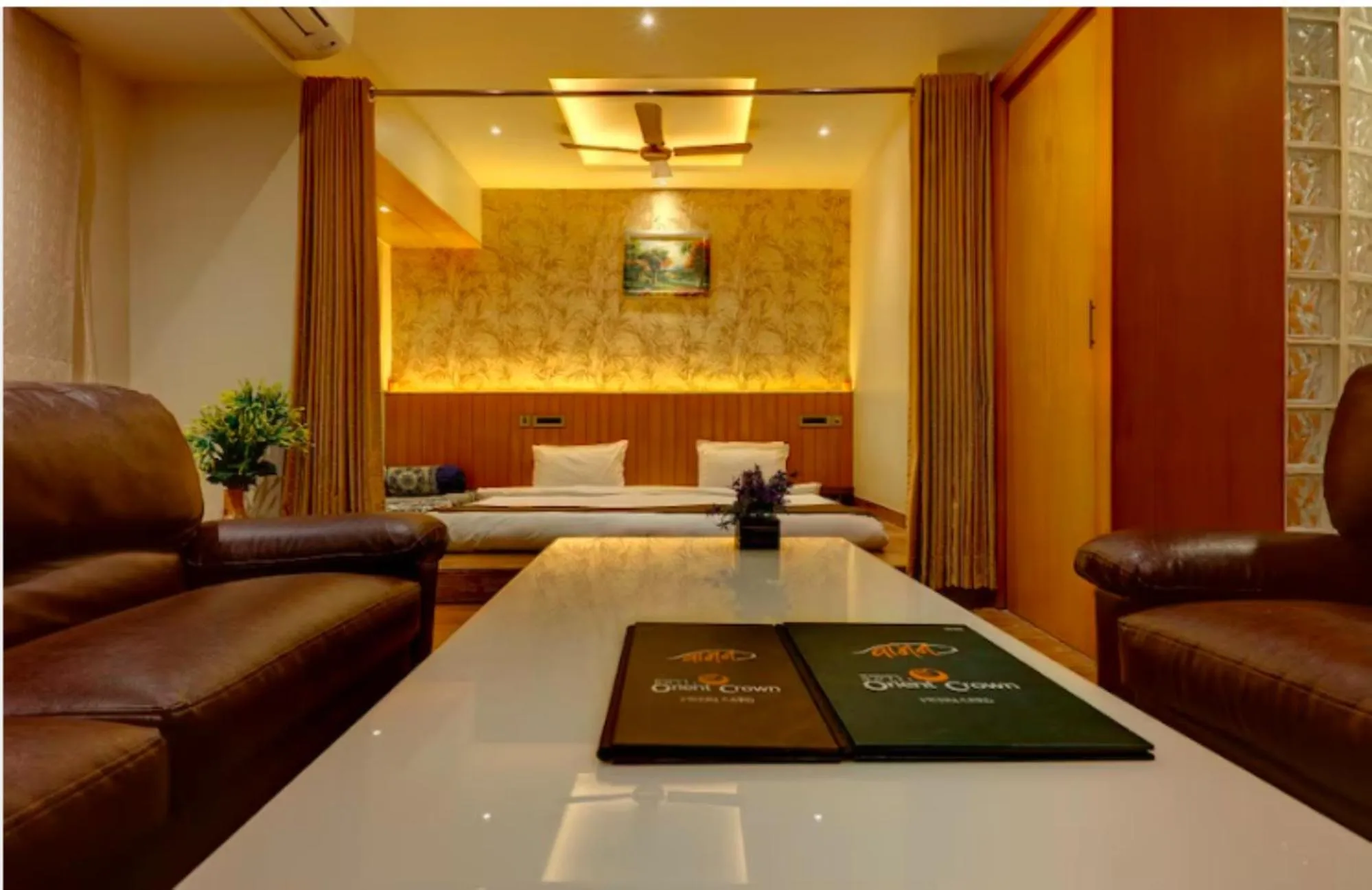 Hotel Orient Crown, Kolhapur