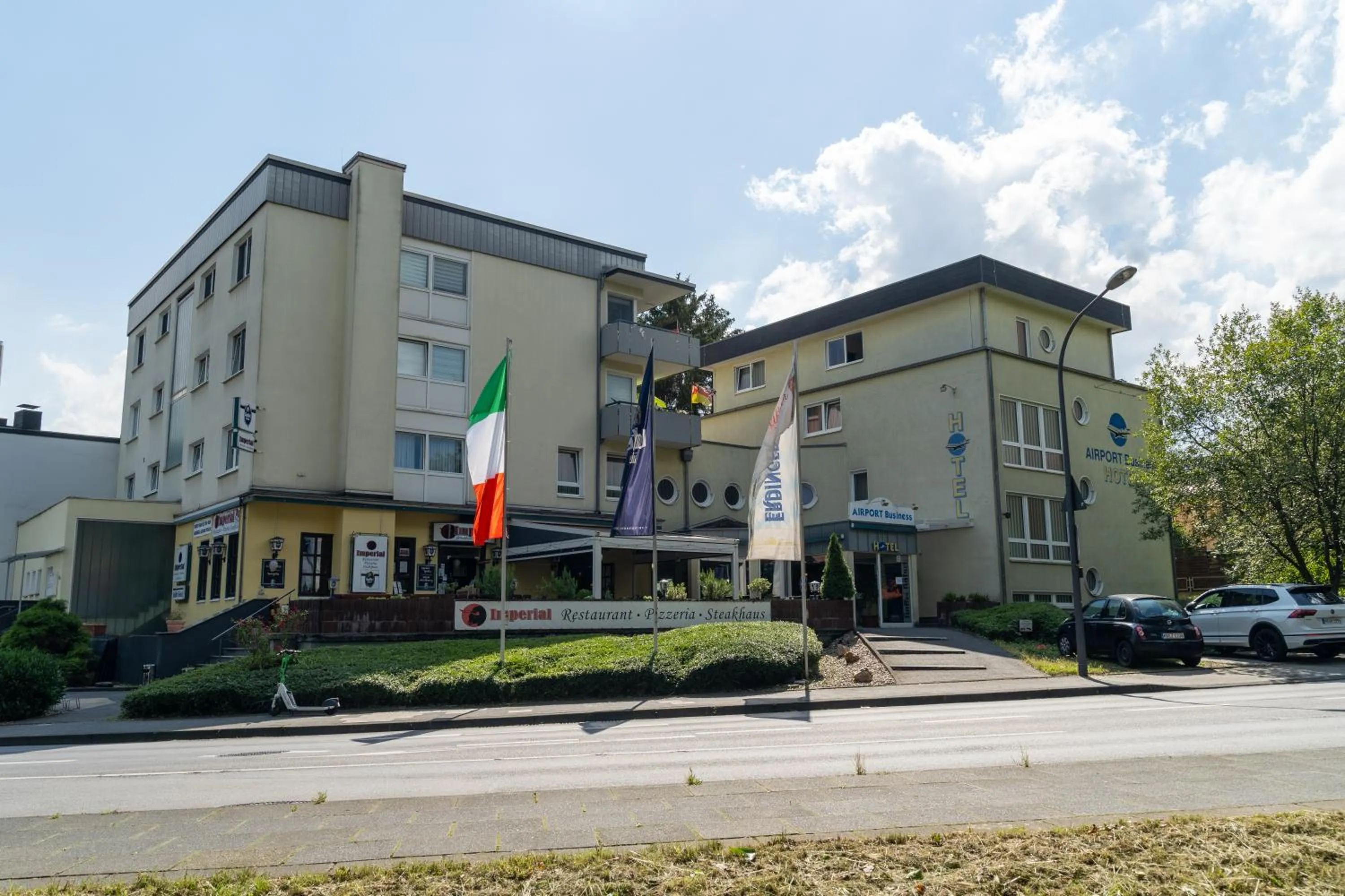 Property building in Airport Business Hotel Köln