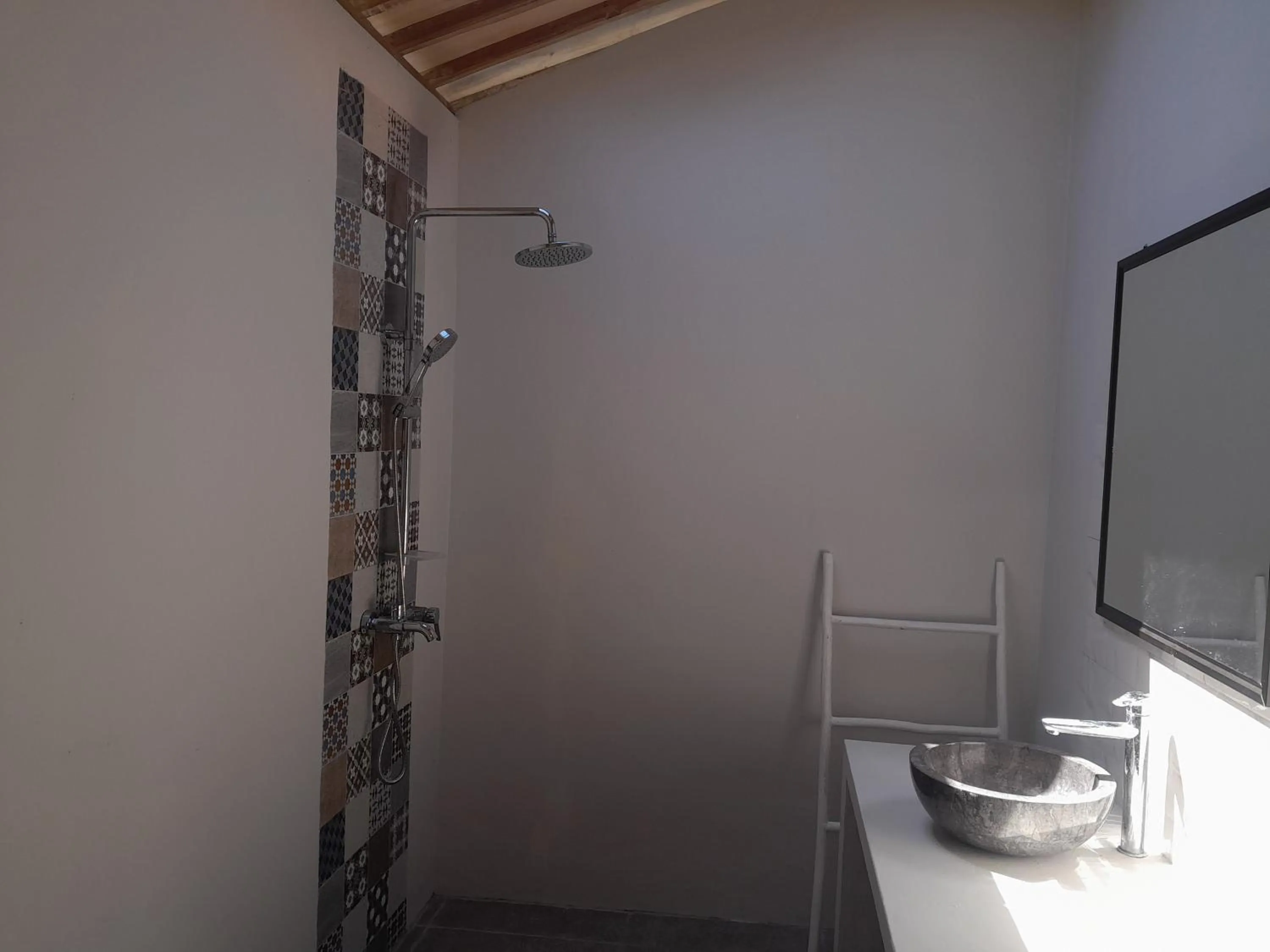 Shower in Maha Rama Villas Amed