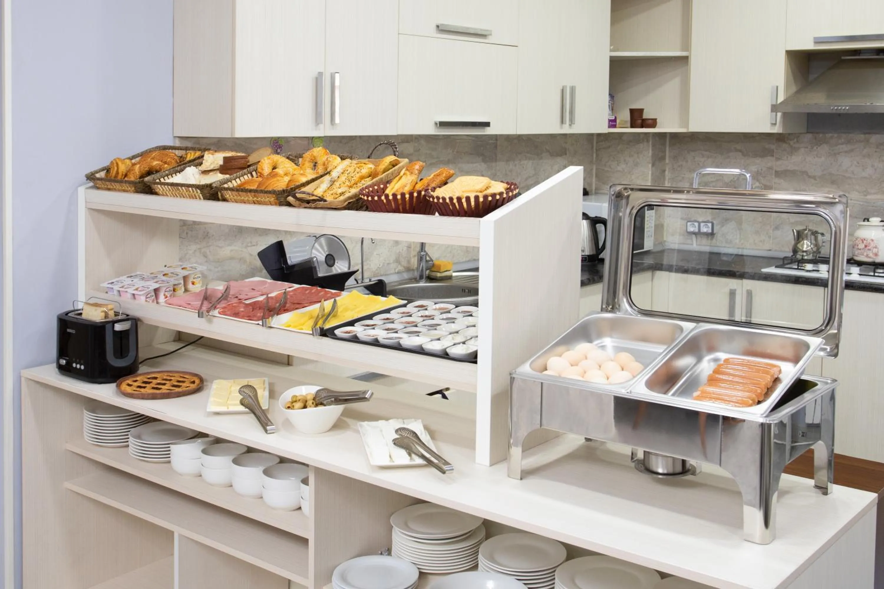 Food and drinks in Leyla 3 - Hotel