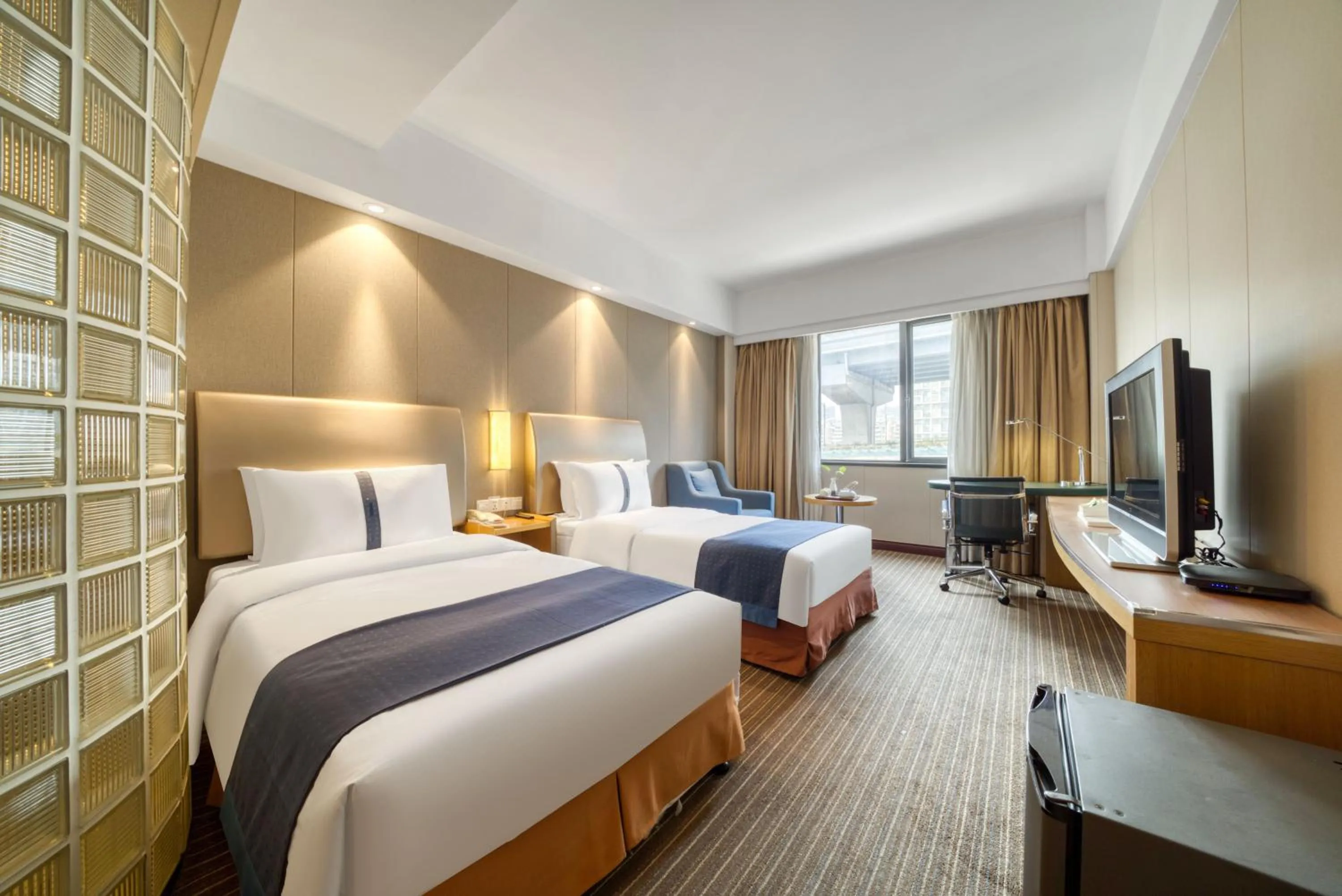 Bedroom, Bed in Hangzhou Haixin Hotel