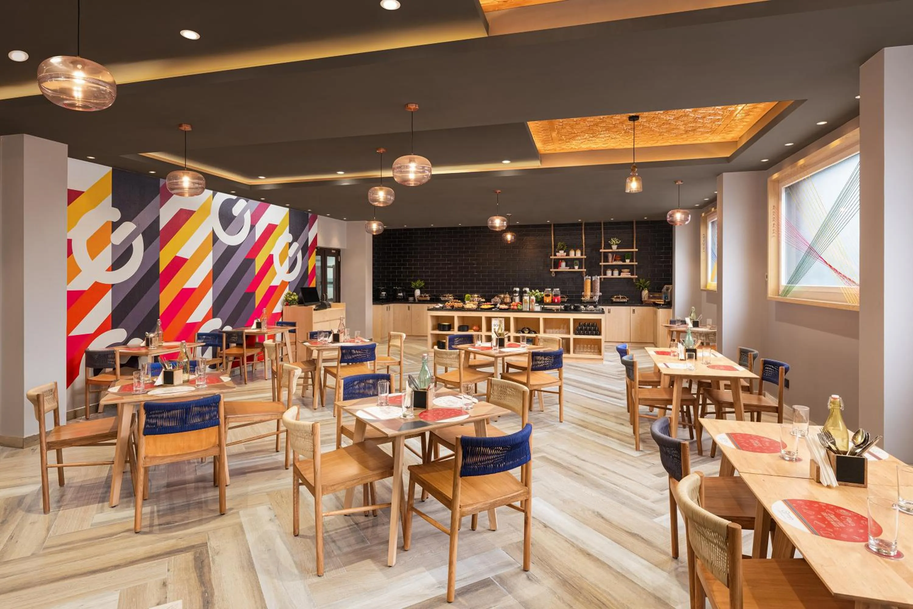 Restaurant/places to eat in Ginger Srinagar Barzulla Near Srinagar Airport