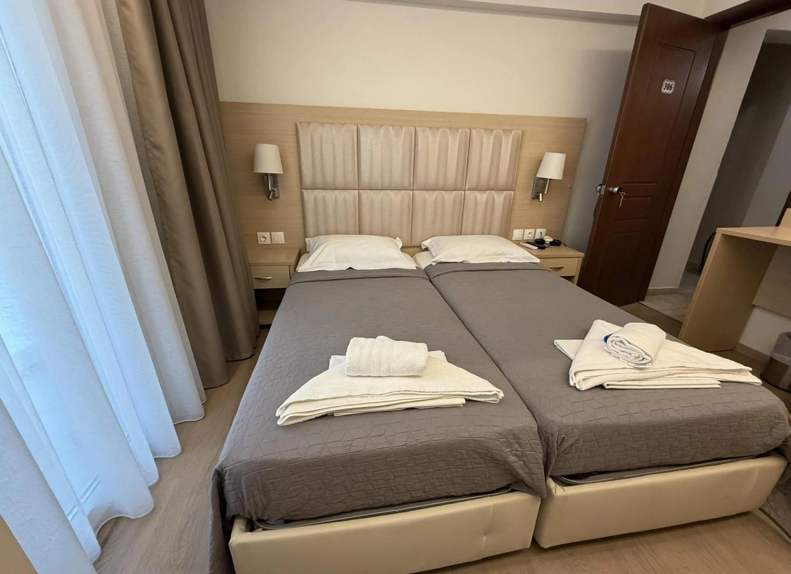 Bed in Hotel Avra