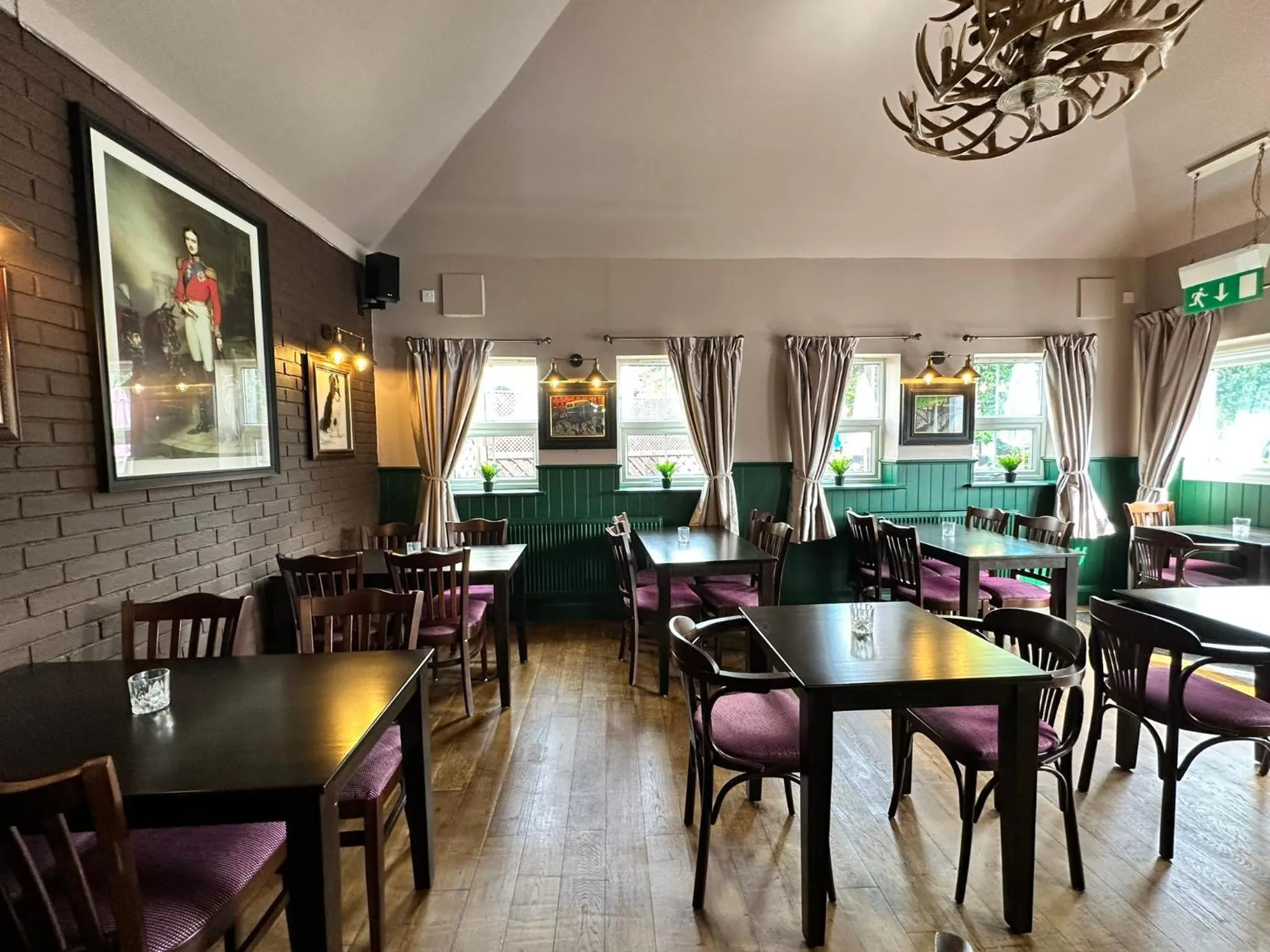 Restaurant/places to eat in The Prince Albert Pub & Hotel with onsite FREE PARKING 2 minutes from Legoland