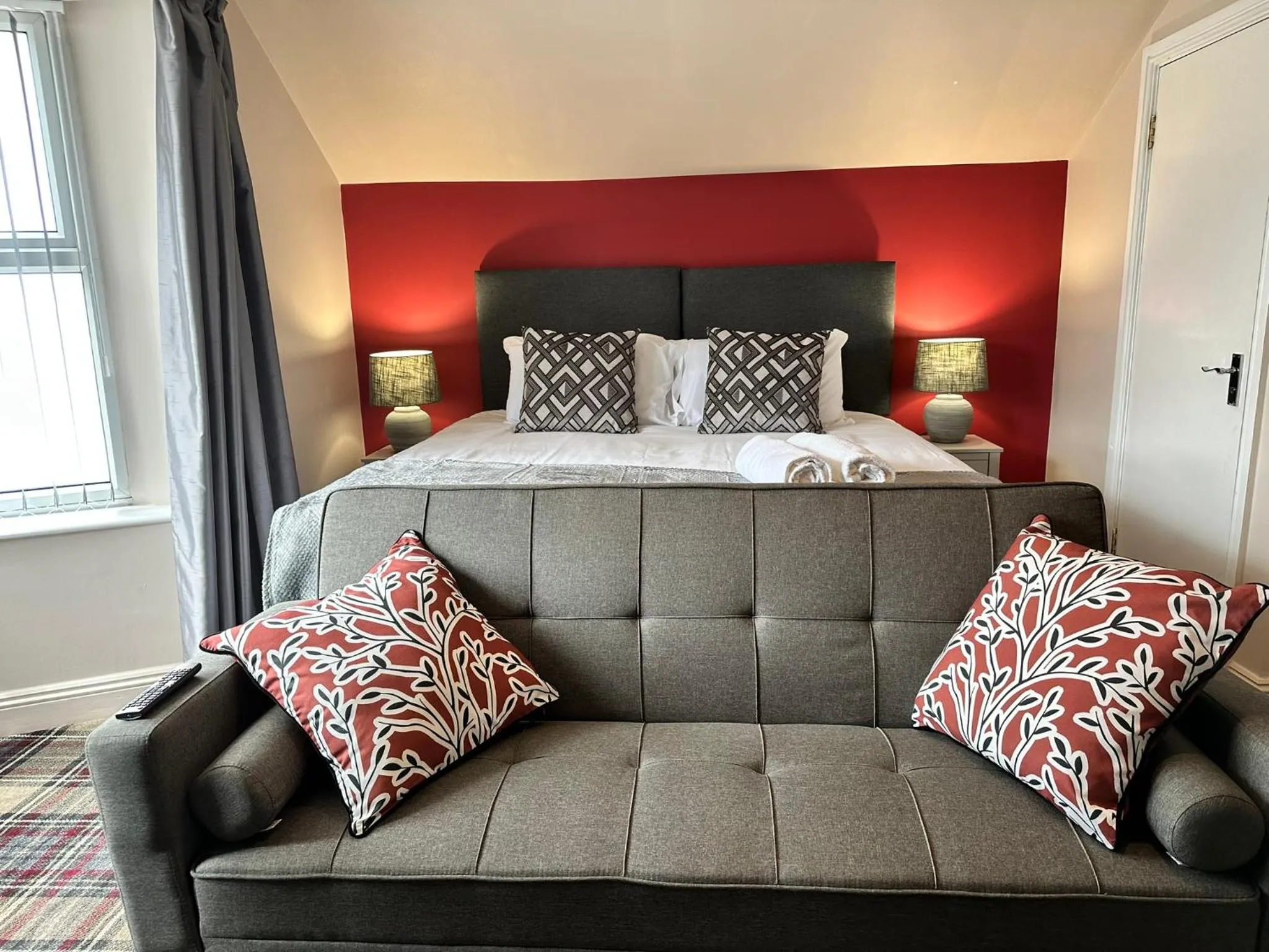 Photo of the whole room, Bed in The Prince Albert Pub & Hotel with onsite FREE PARKING 2 minutes from Legoland