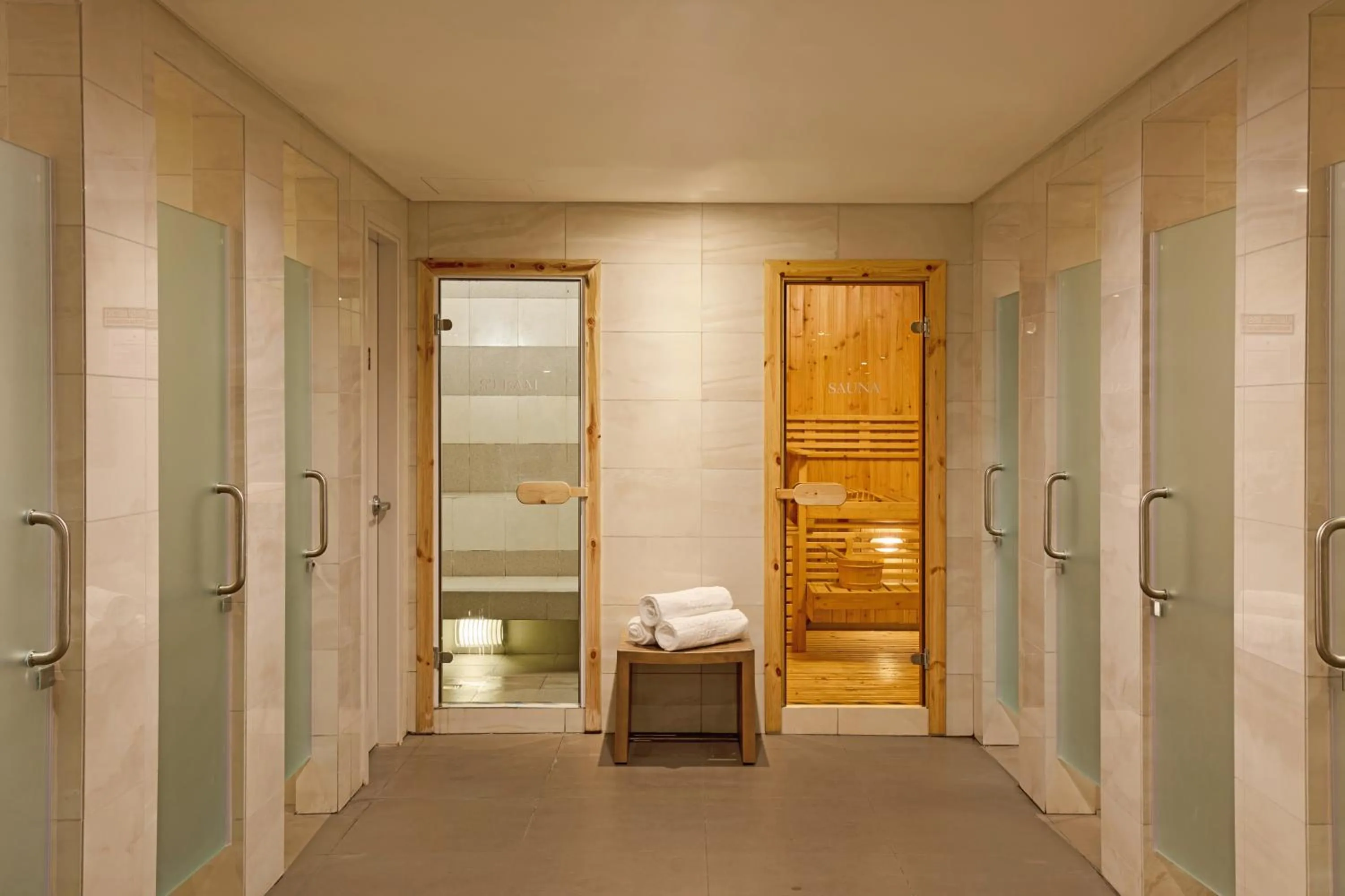 Shower in Grand Westside Manila Bay