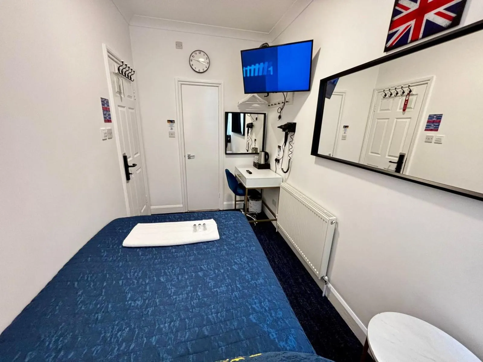 Bed in Jubilee Hotel Victoria