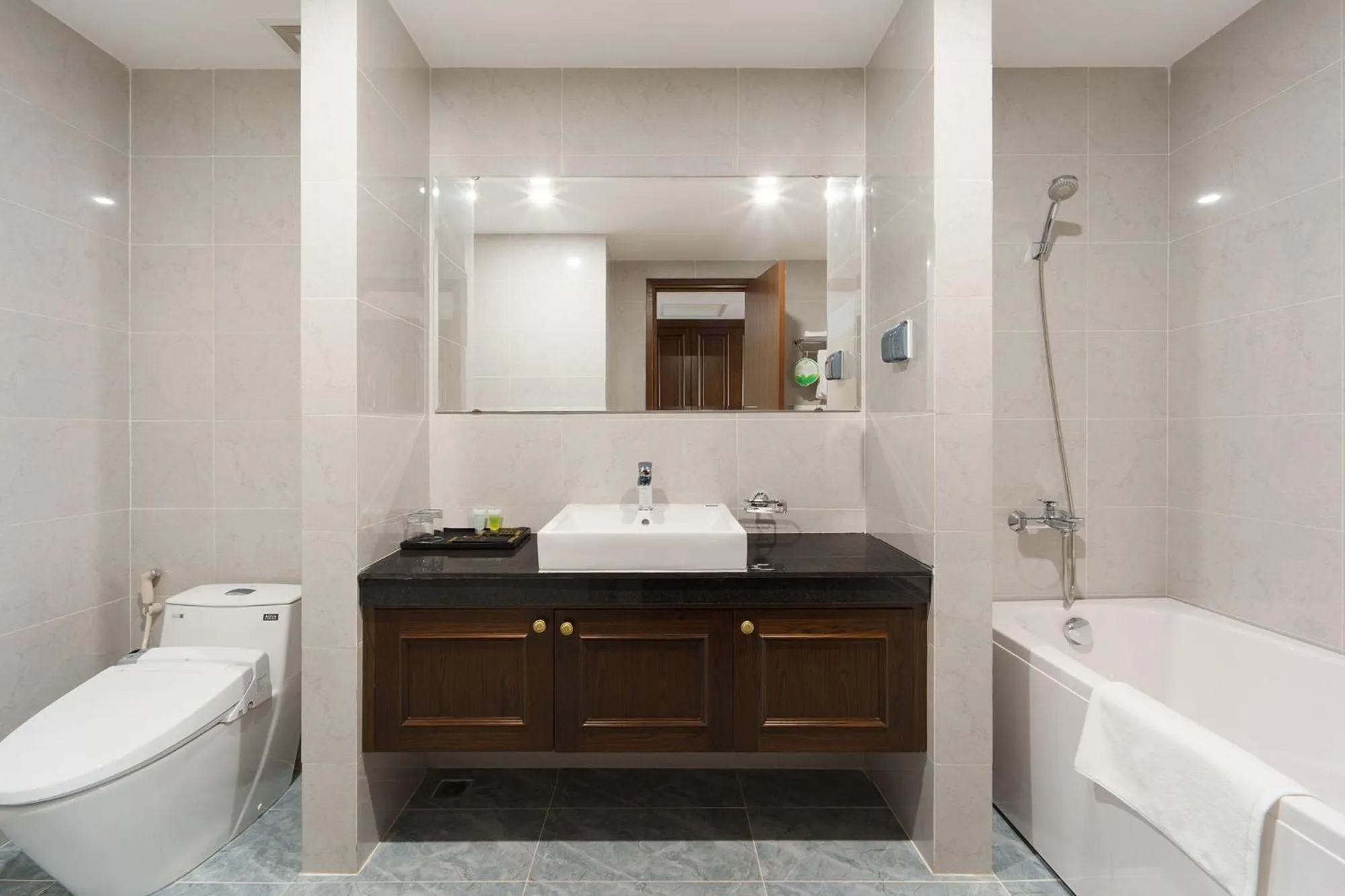 Toilet in Victory Hotel Vung Tau - New Wing