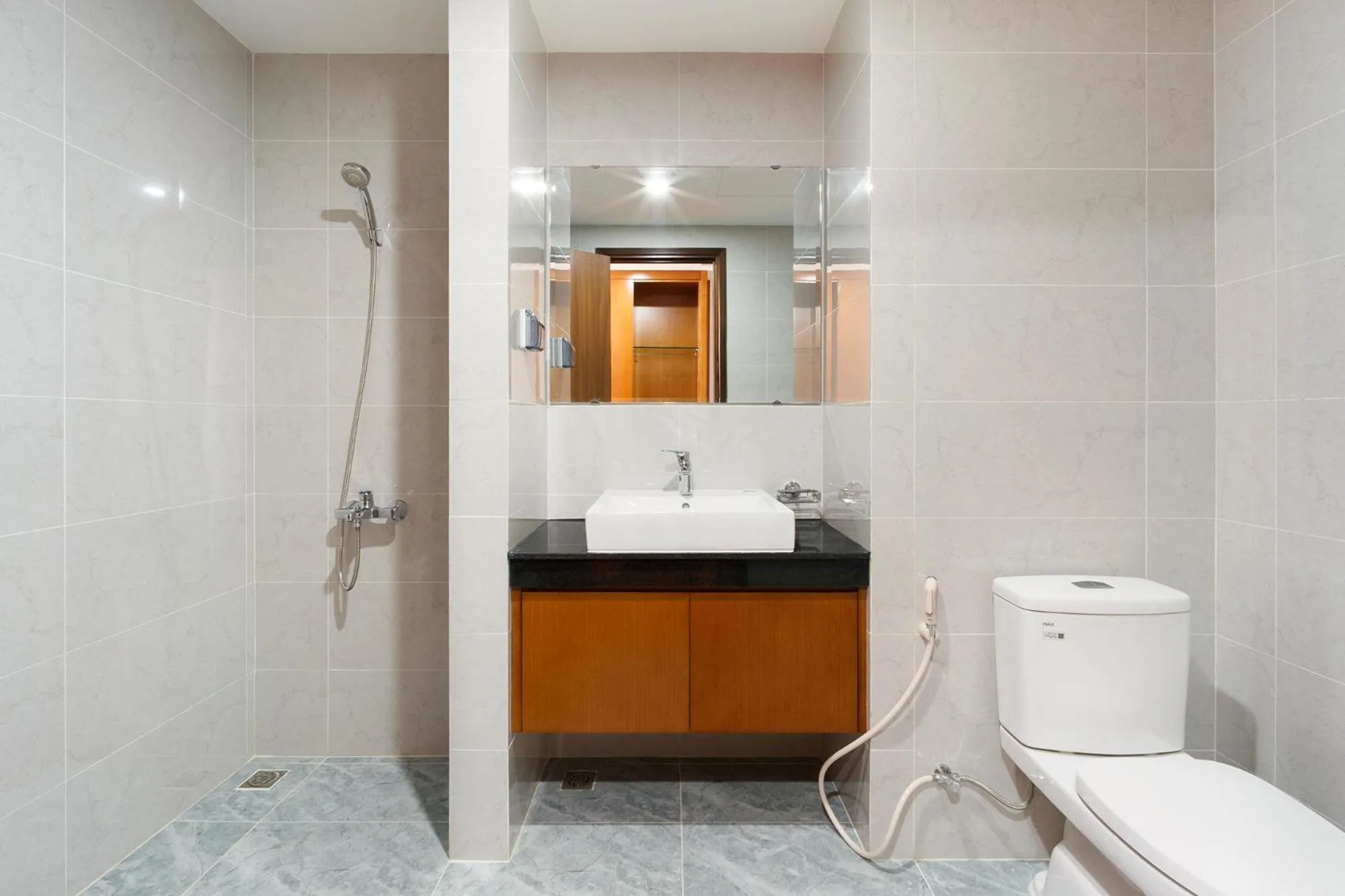 Shower in Victory Hotel Vung Tau - New Wing