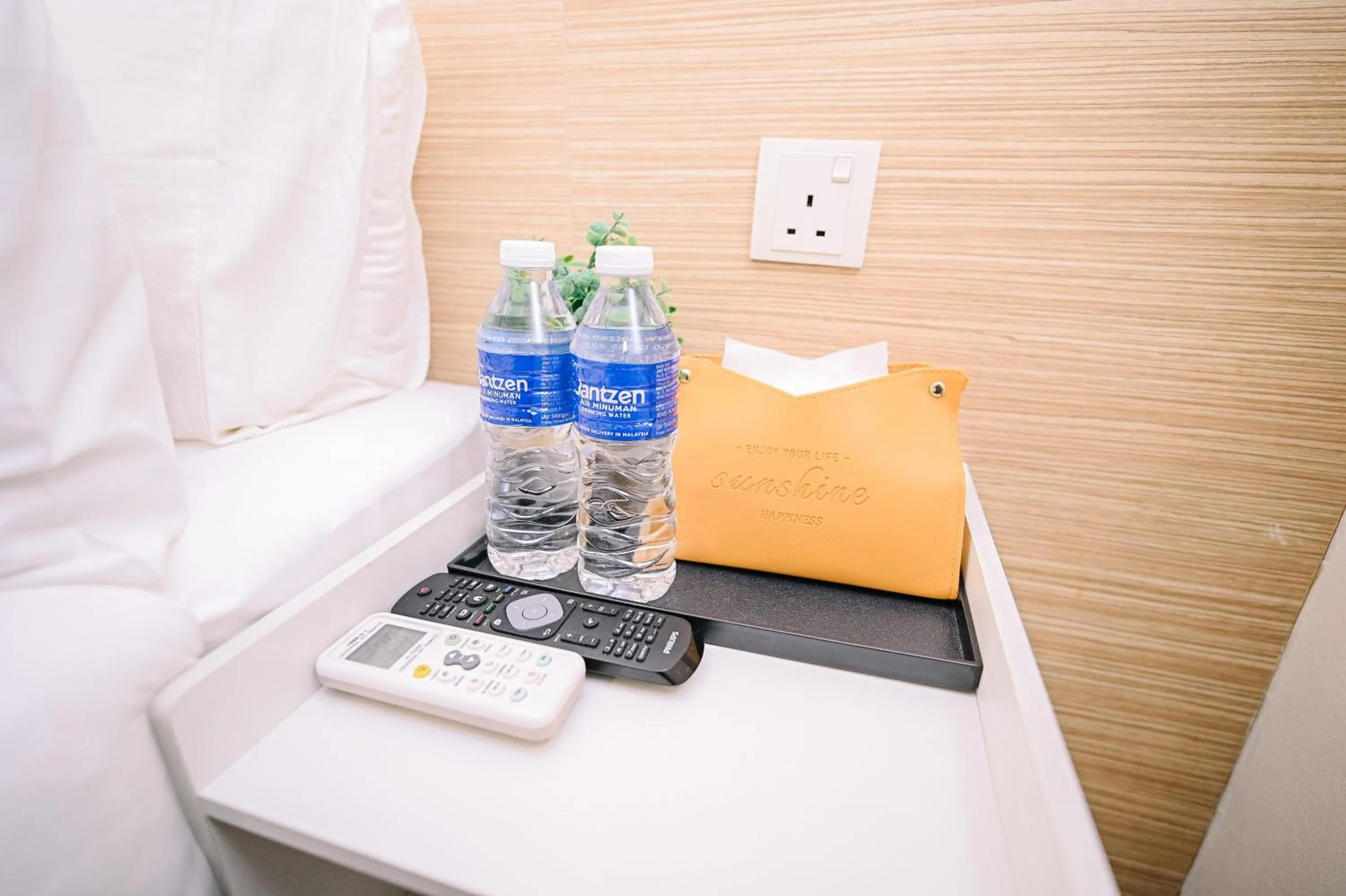 Bed in Swing & Pillows - Z Hotel Cyberjaya