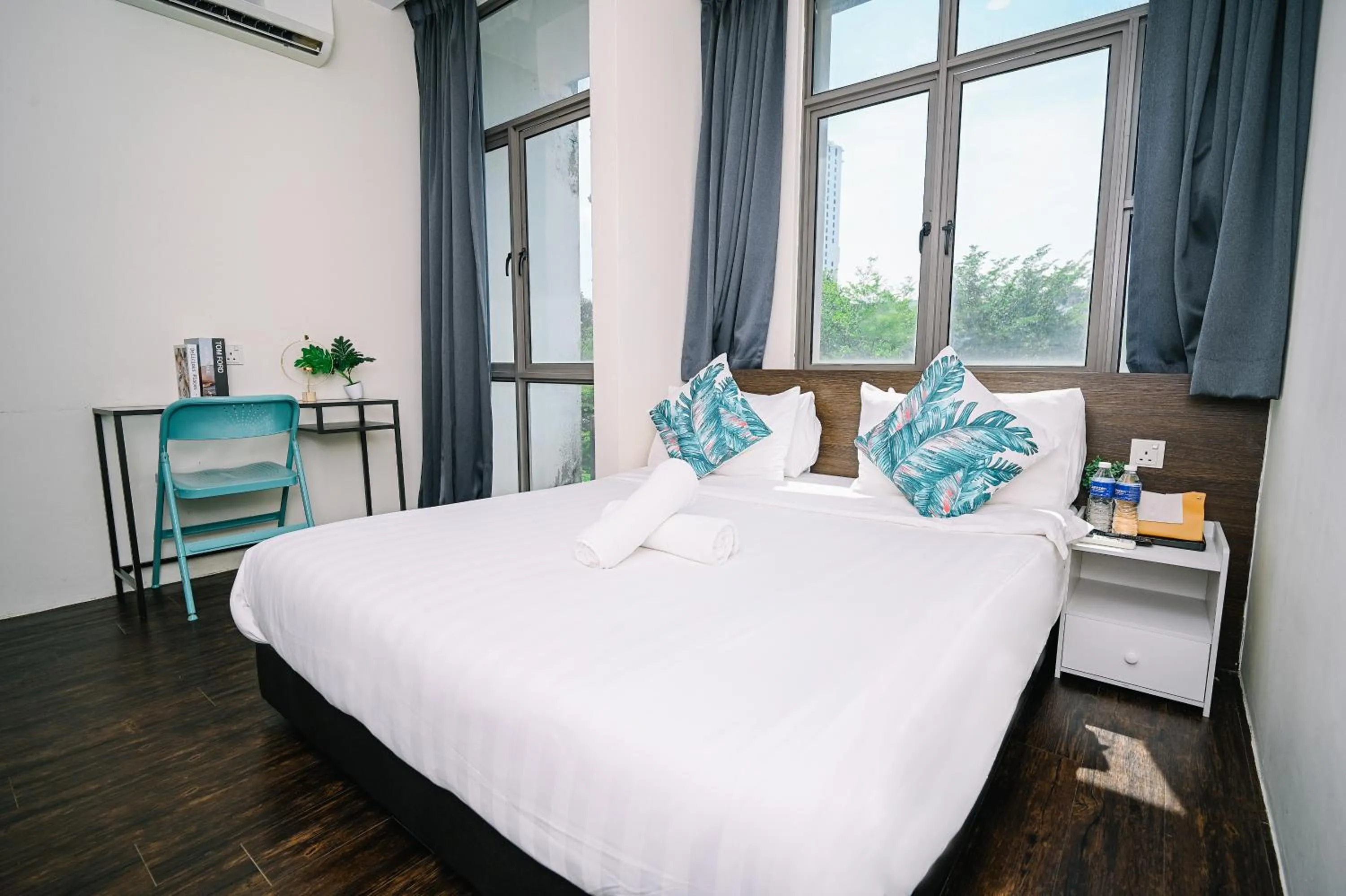 Swing & Pillows - Z Hotel Cyberjaya