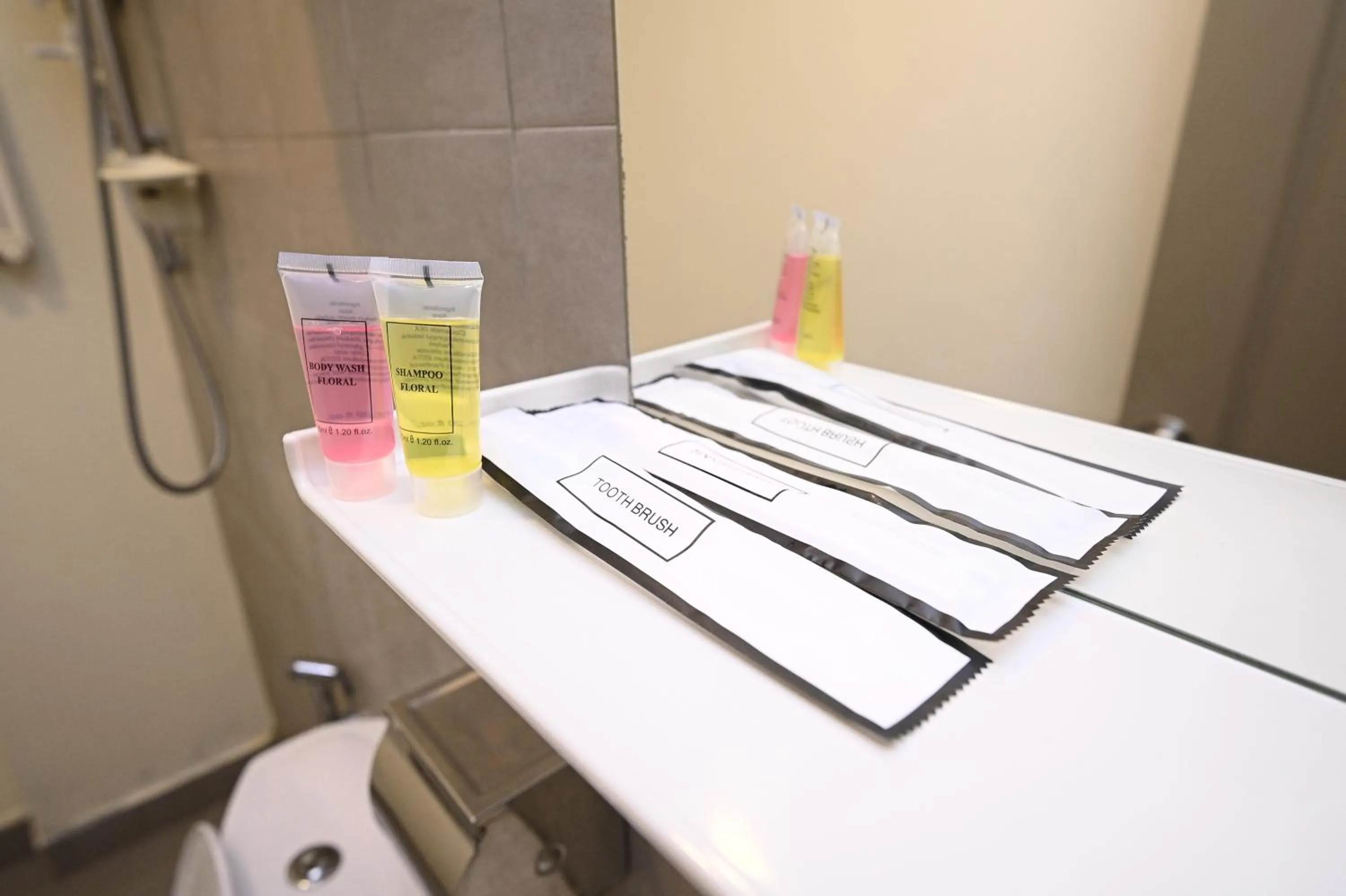 Toilet in Swing & Pillows - Z Hotel Cyberjaya