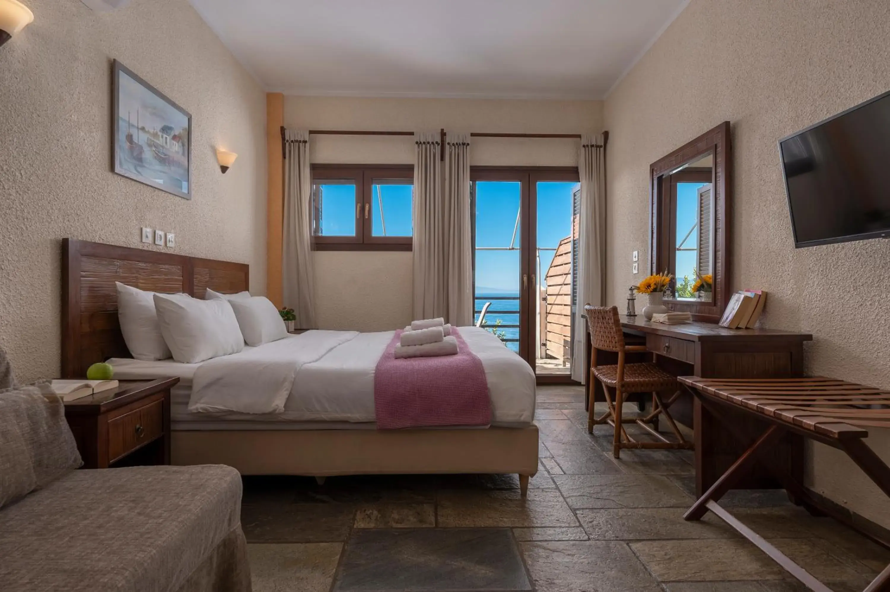 Comfort Room with Sea View in Agnanti Hotel Apartments Comfort Room with Sea View in Agnanti Hotel Apartments