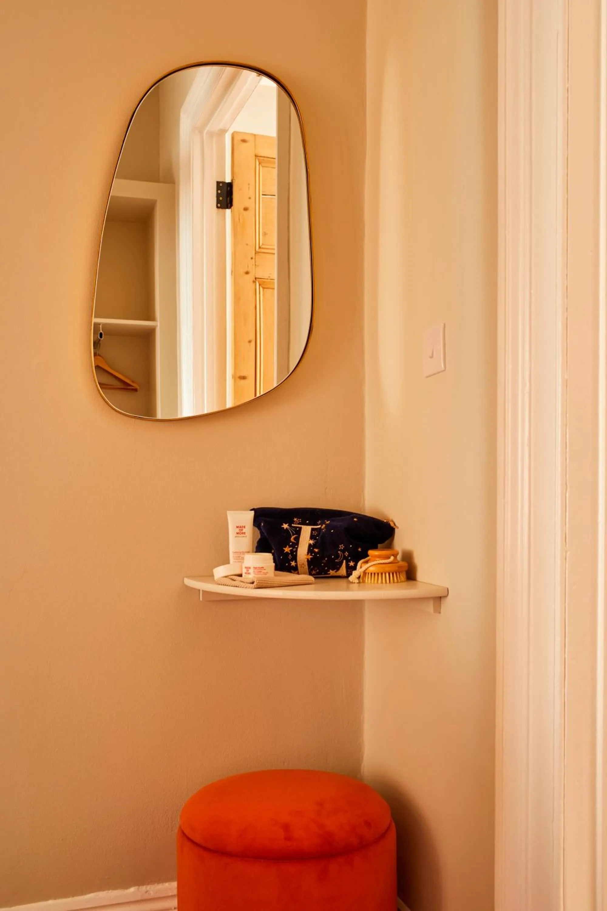 Decorative detail in Georgian House Hotel