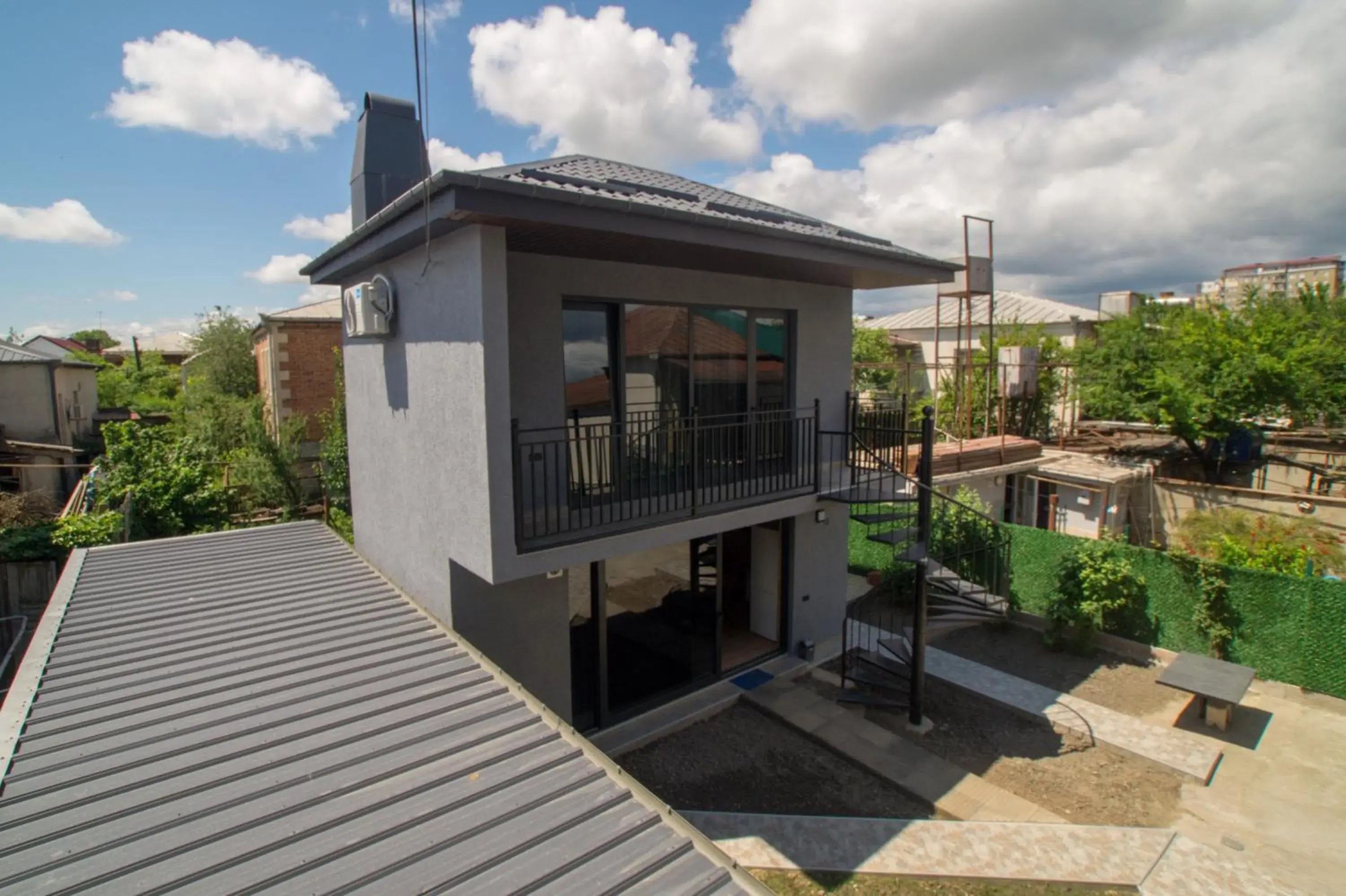 One-Bedroom Apartment with Balcony and City View in Prestige Guest House One-Bedroom Apartment with Balcony and City View in Prestige Guest House