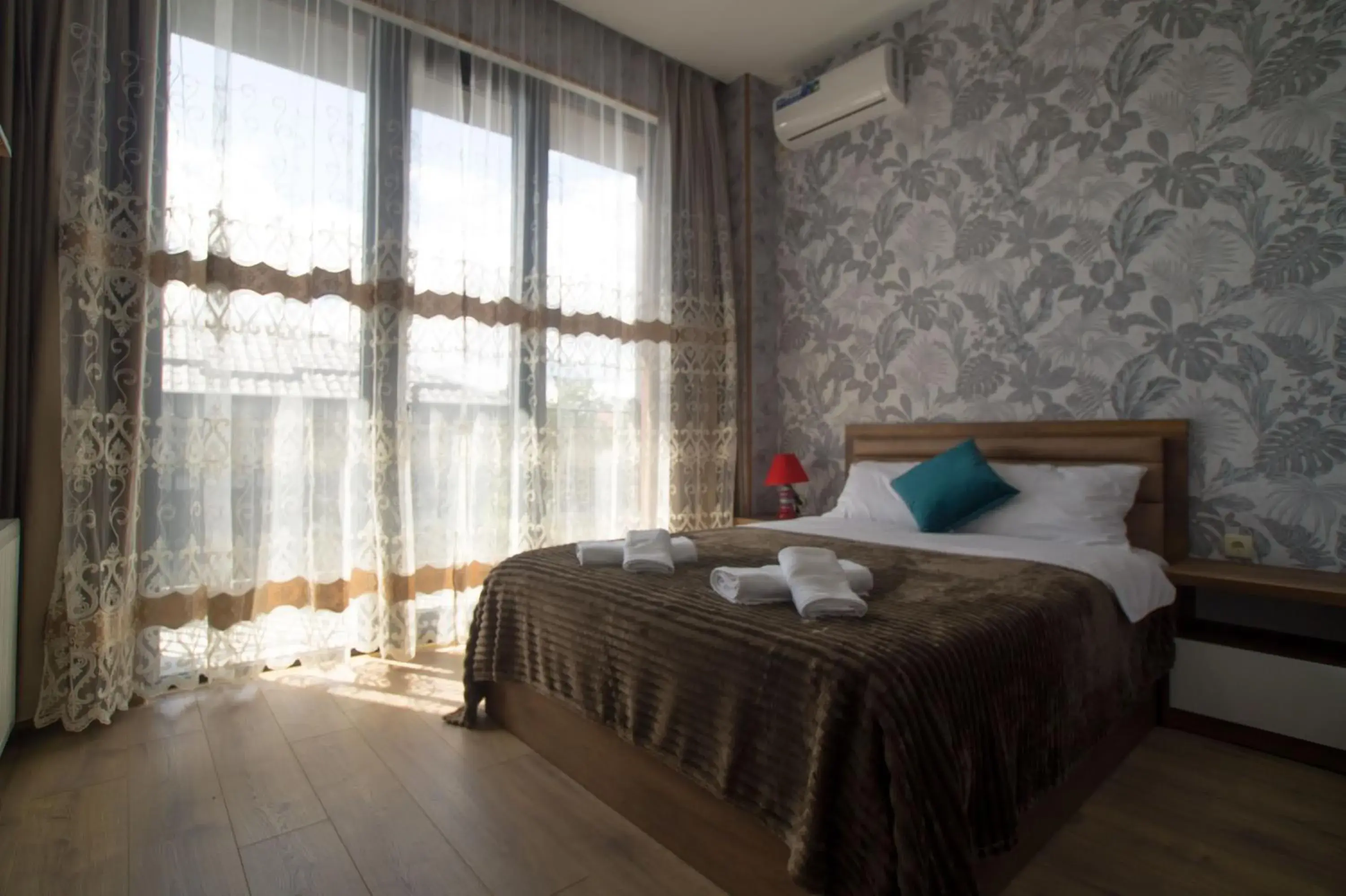 Double or Twin Room with Balcony in Prestige Guest House Double or Twin Room with Balcony in Prestige Guest House