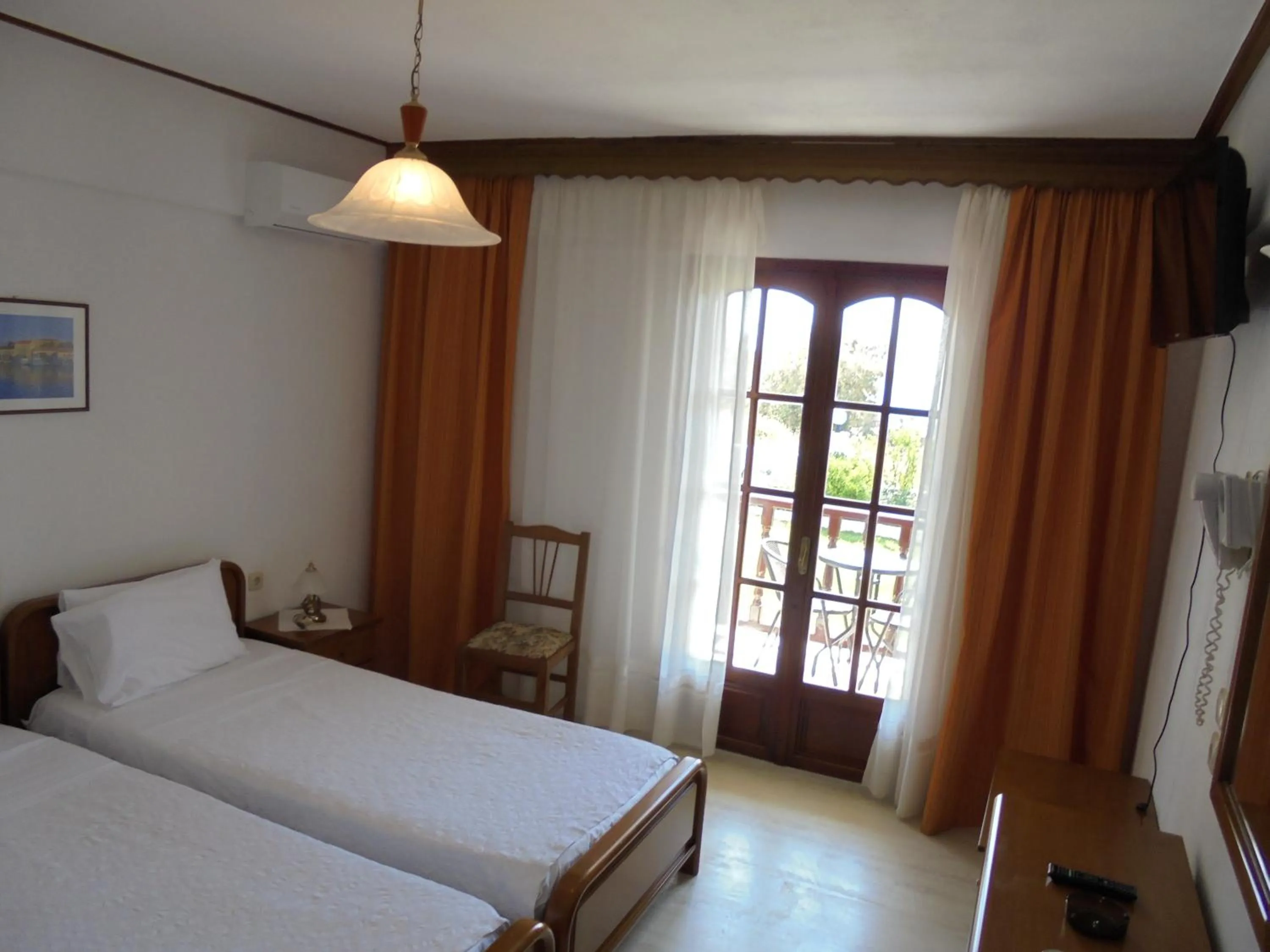 Bedroom, Bed in Hotel Paradise