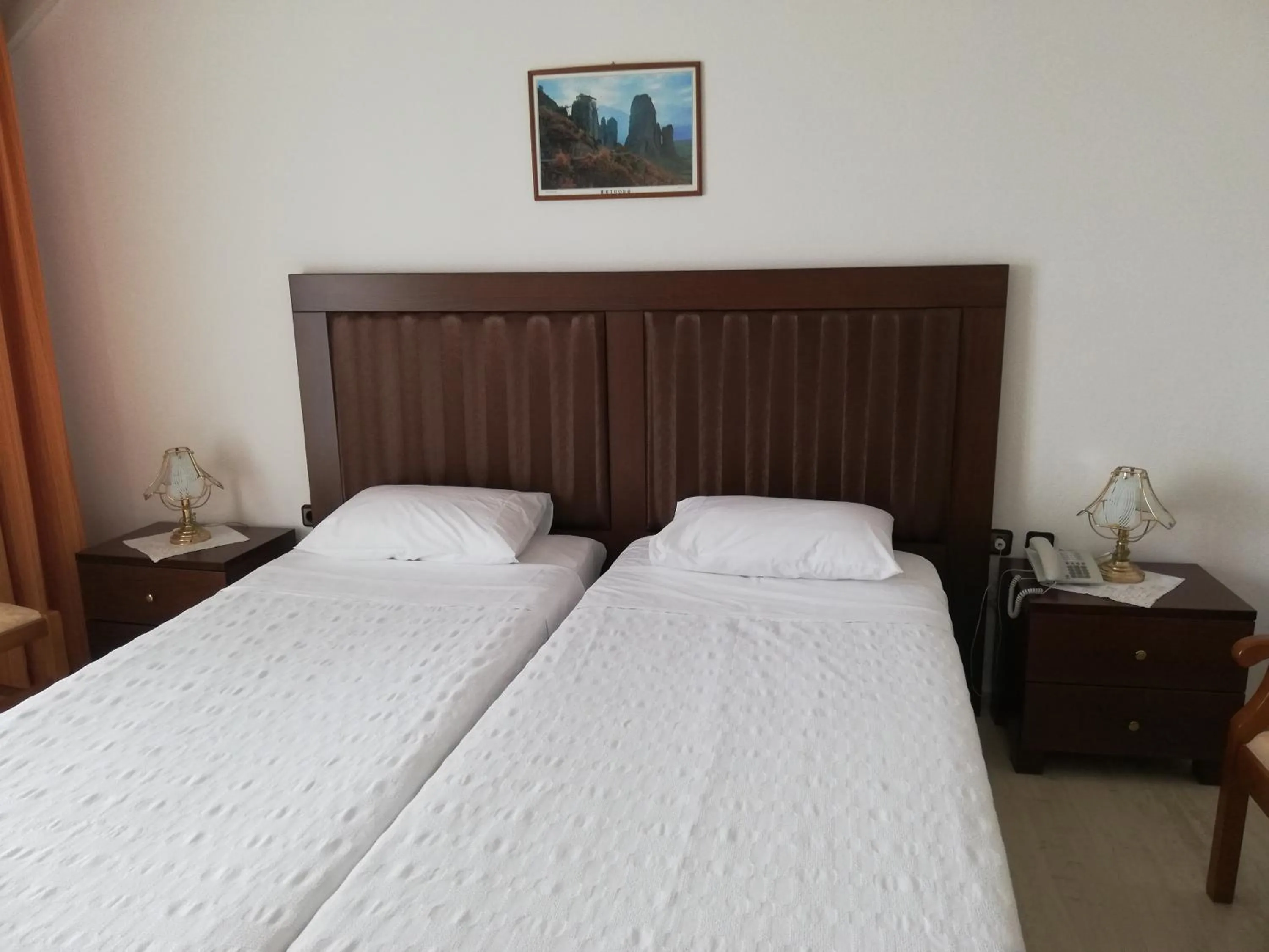 Bed in Hotel Paradise