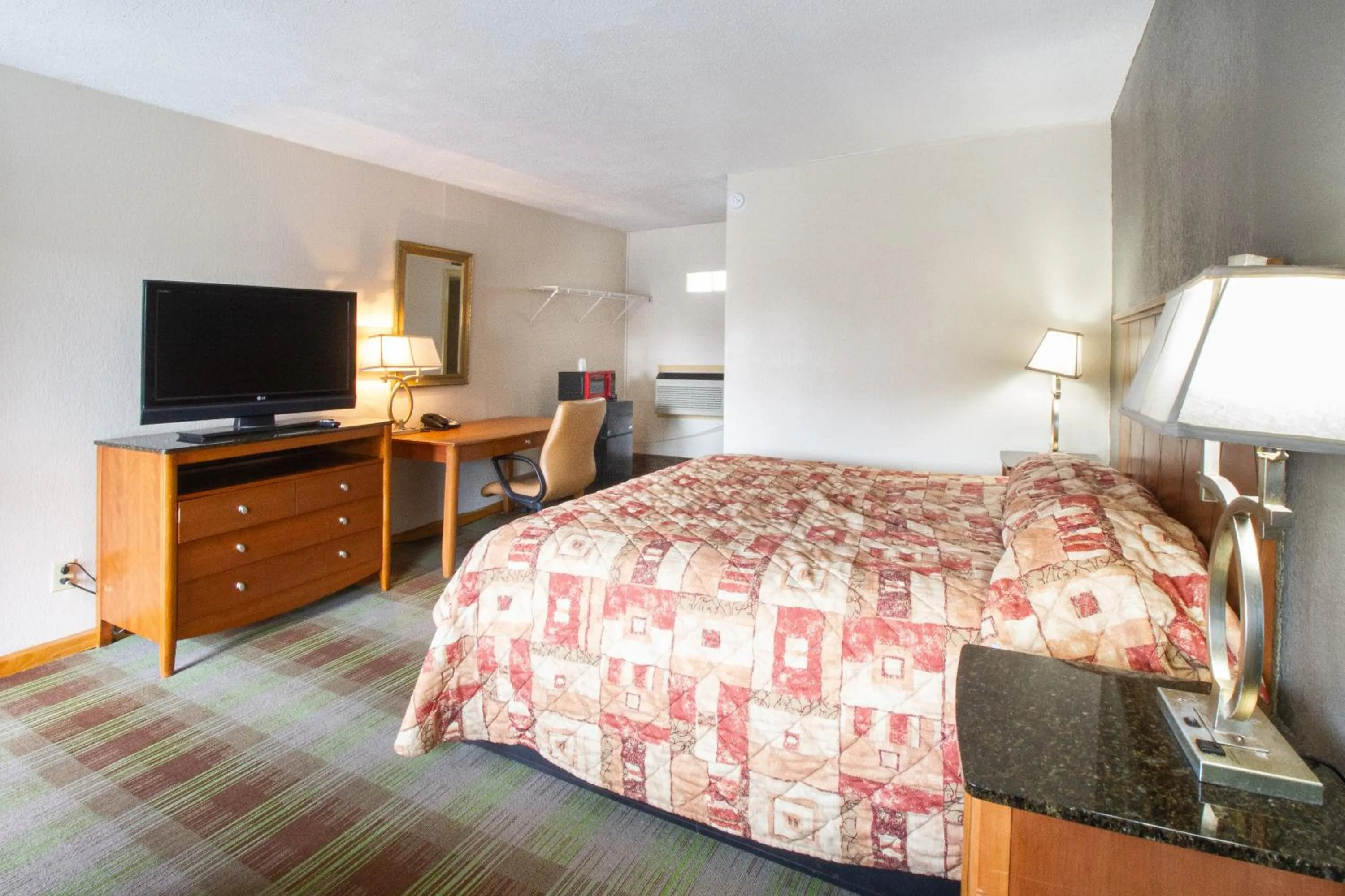 View (from property/room) in Whitehouse Motel Richmond South